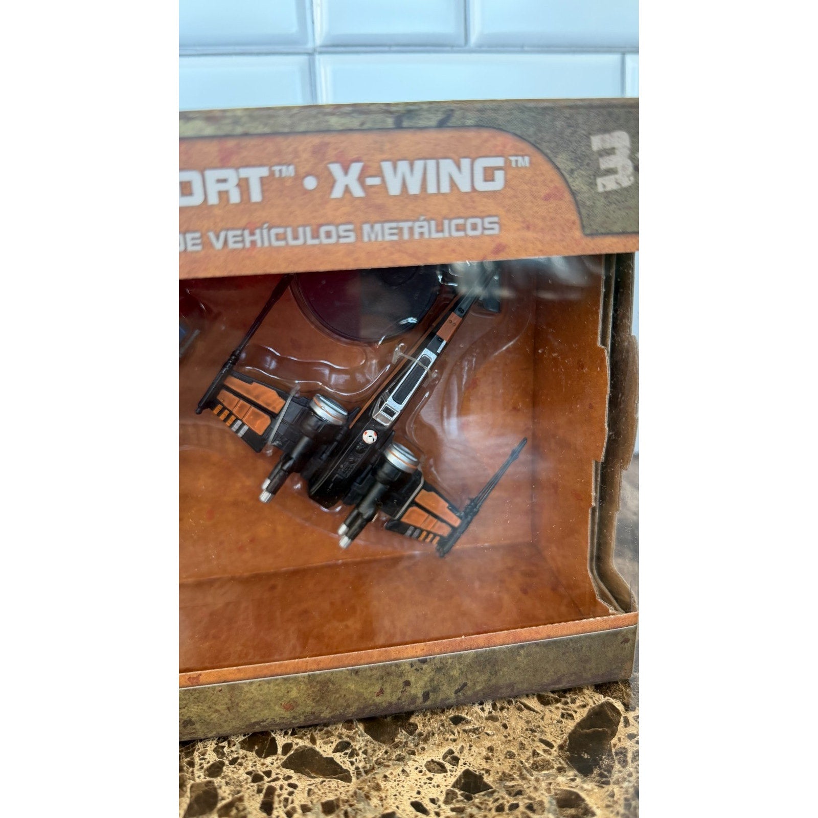 NWT Disney Parks Star Wars Galaxy's Edge Die Cast Ships Millennium Falcon X-Wing