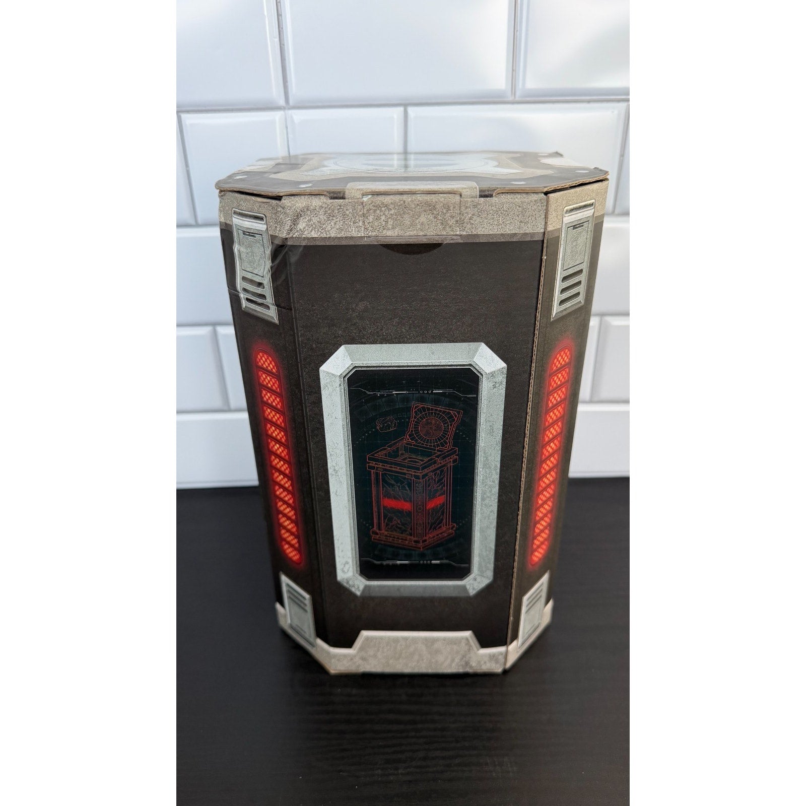 NEW Marvel Aether Containment Unit Light-Up Prop Replica (Infinity Stone)