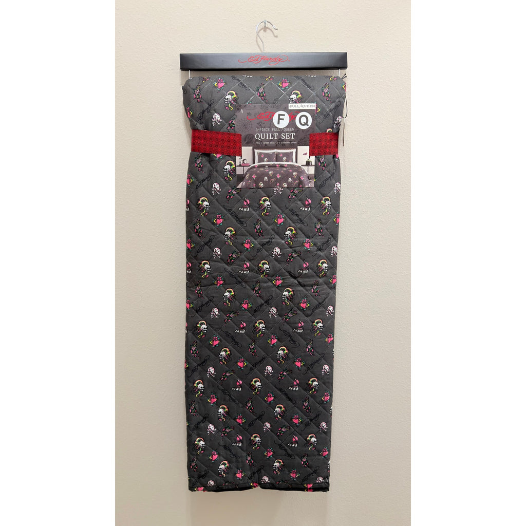 Ed Hardy 3 Piece Full/Queen Quilt Set Skulls Hearts Tattoo Grey Pink NWT