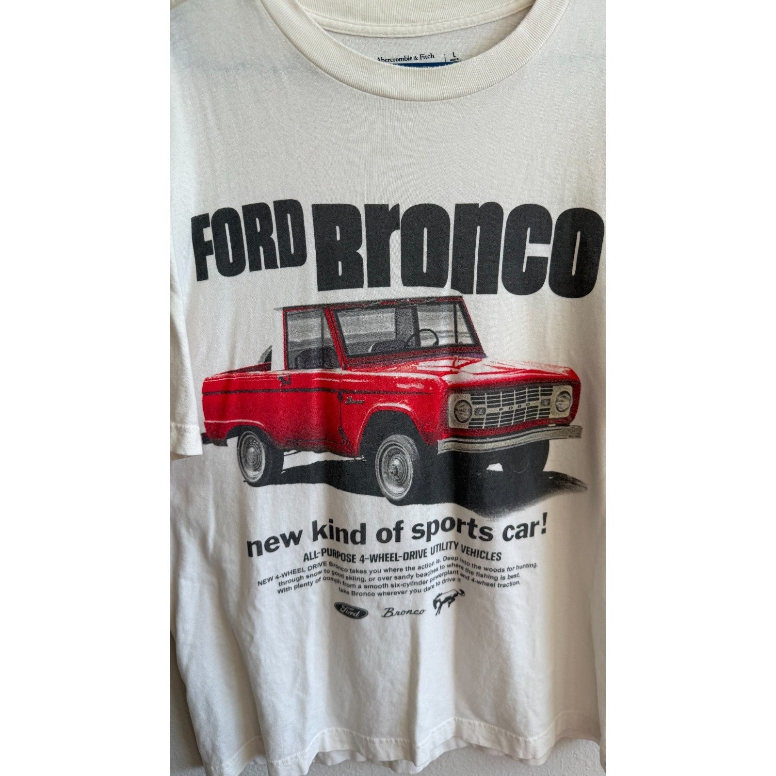 Pre-owned Abercrombie & Fitch Ford Bronco Graphic Tee – Men’s Large