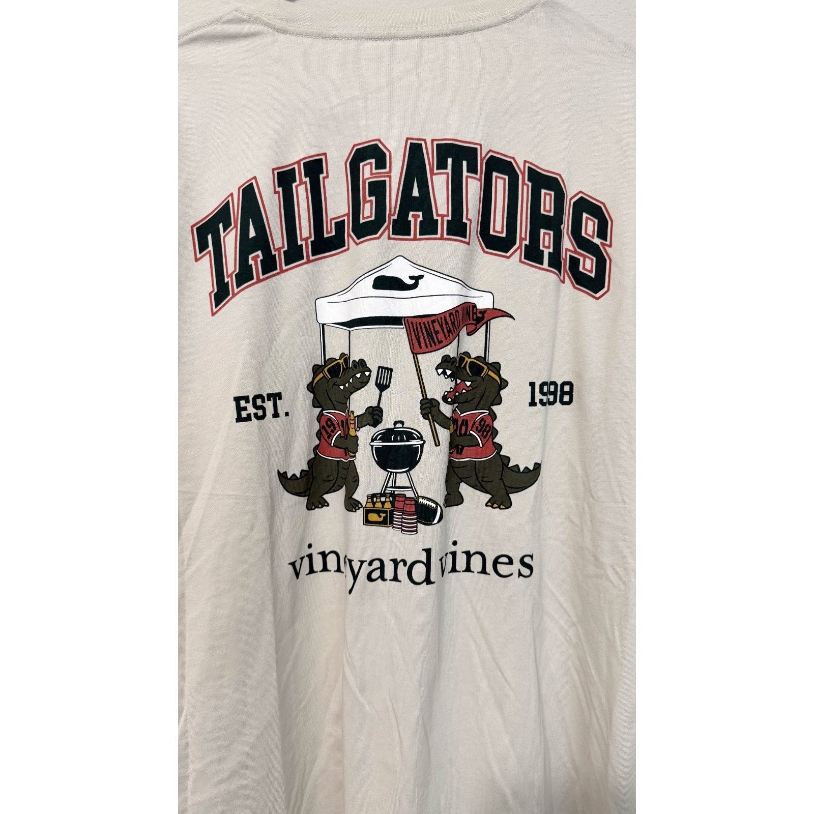 NWT Vineyard Vines "Tailgators" Long-Sleeve Pocket Tee Large