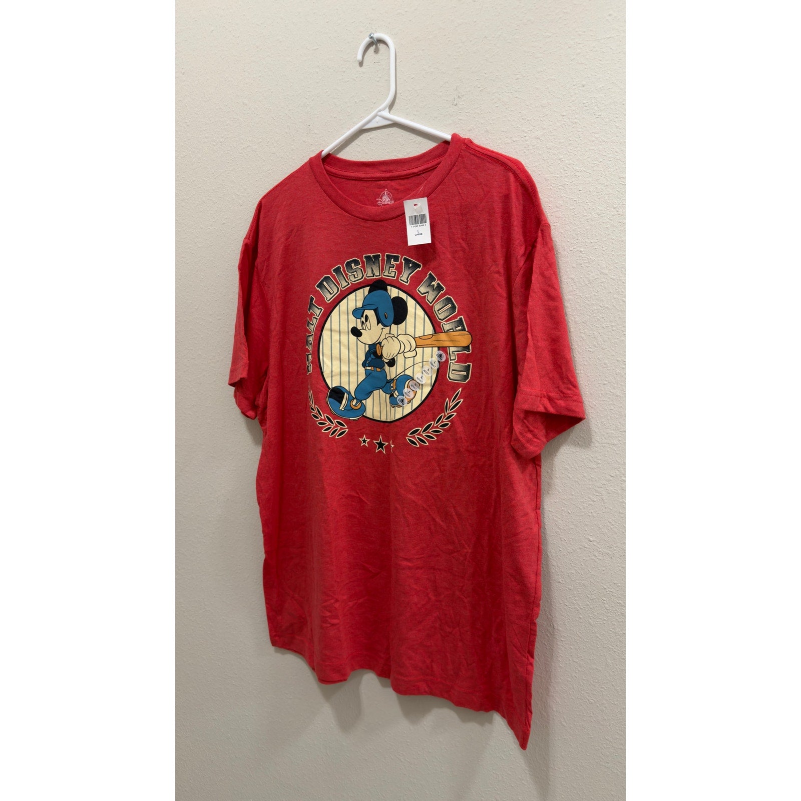 Walt Disney World Mickey Mouse Baseball Player Graphic Tee Shirt Large NWT