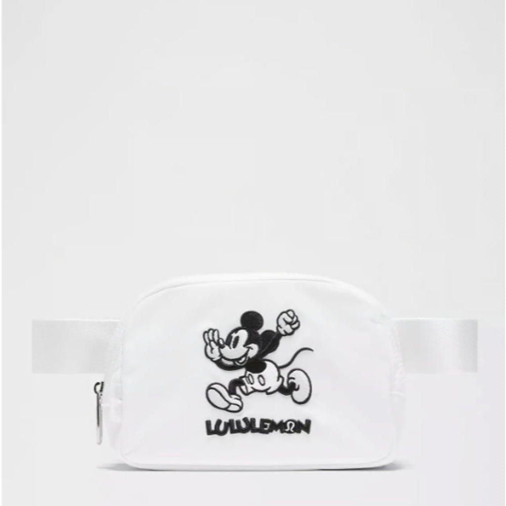 Disney x Lululemon Mickey in Motion White 1L Everywhere Belt Bag NEW