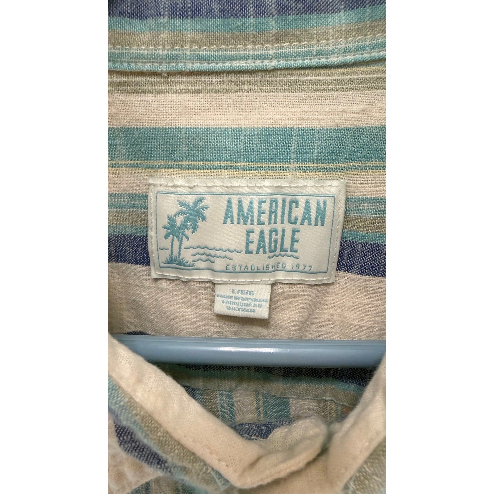 American Eagle Men's Striped Button Down – Large – Preowned
