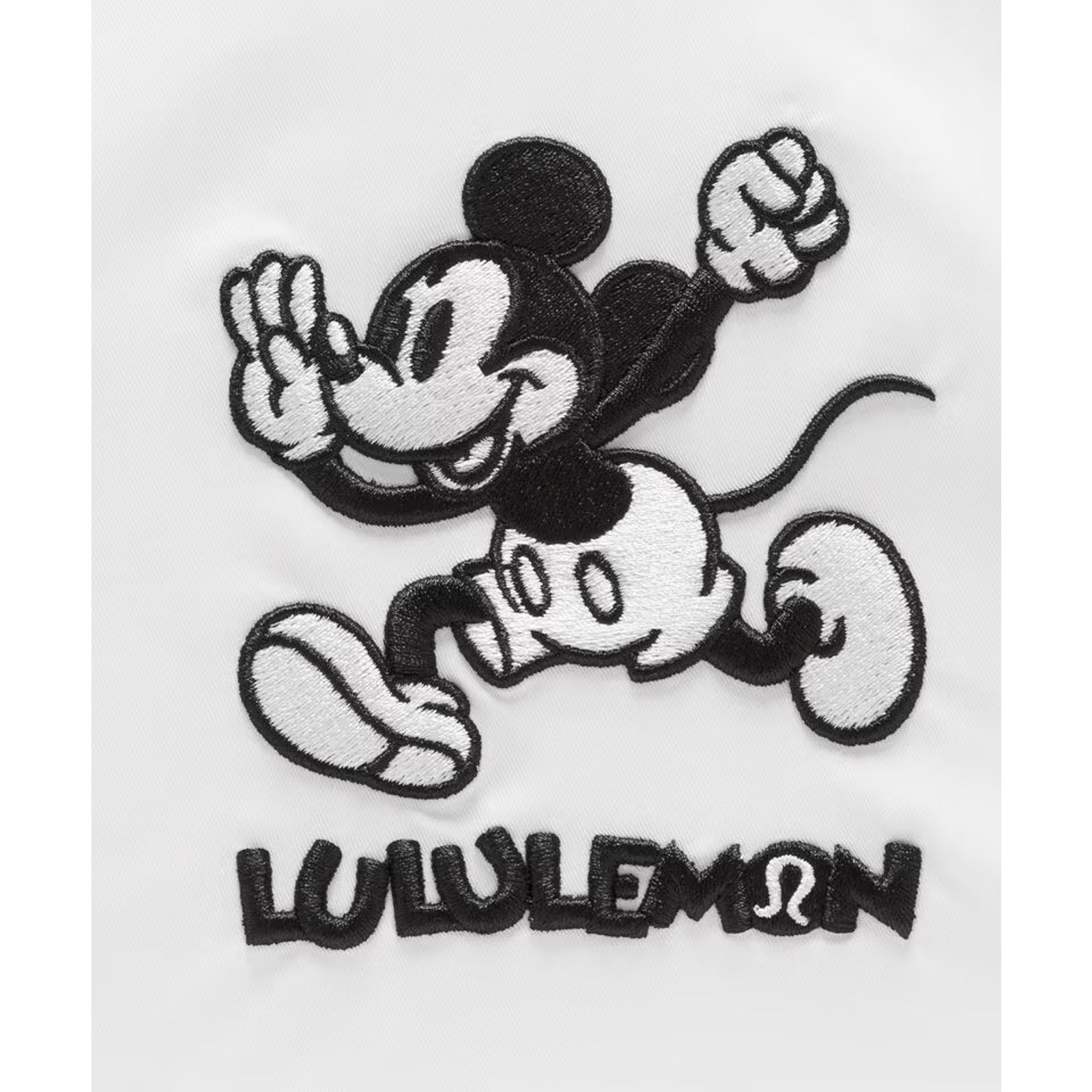 Disney x Lululemon Mickey in Motion White 1L Everywhere Belt Bag NEW