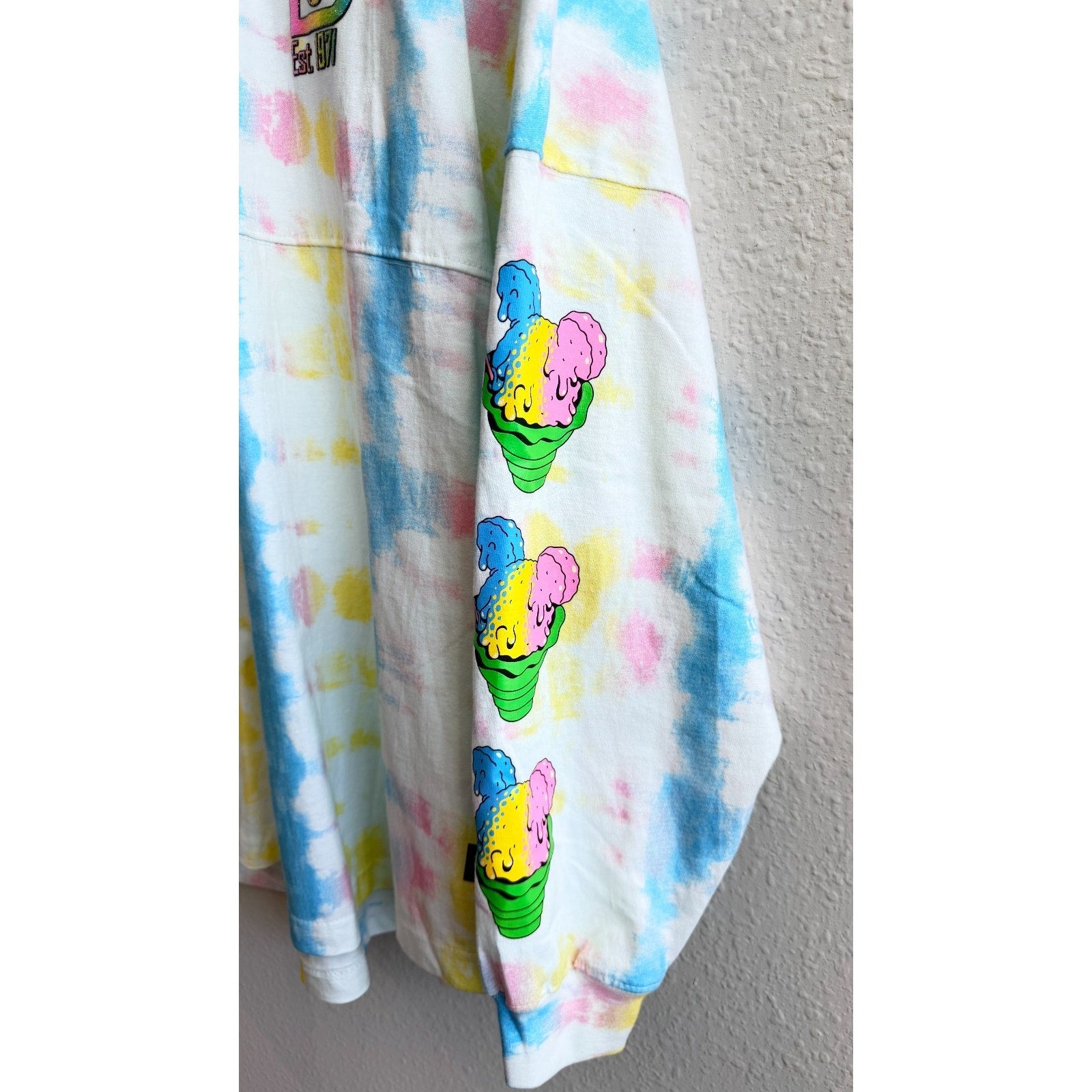 NWT Disney Parks x Spirit Jersey Walt Disney World Eats Shaved Ice Large