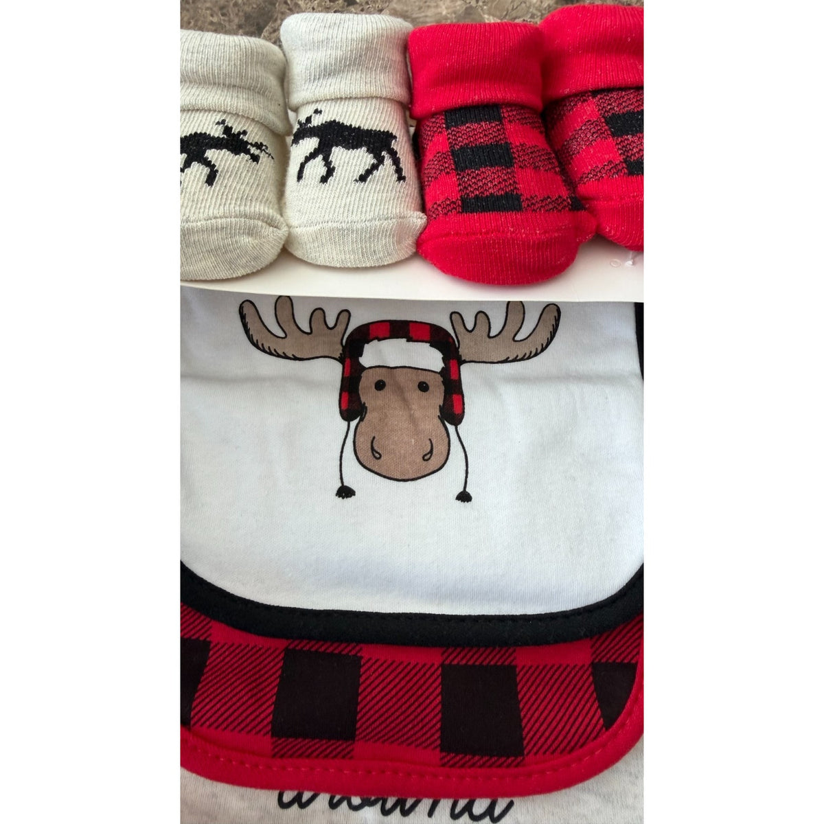 NEW Hudson Baby 5-Piece Bib and Sock Set - Winter Moose