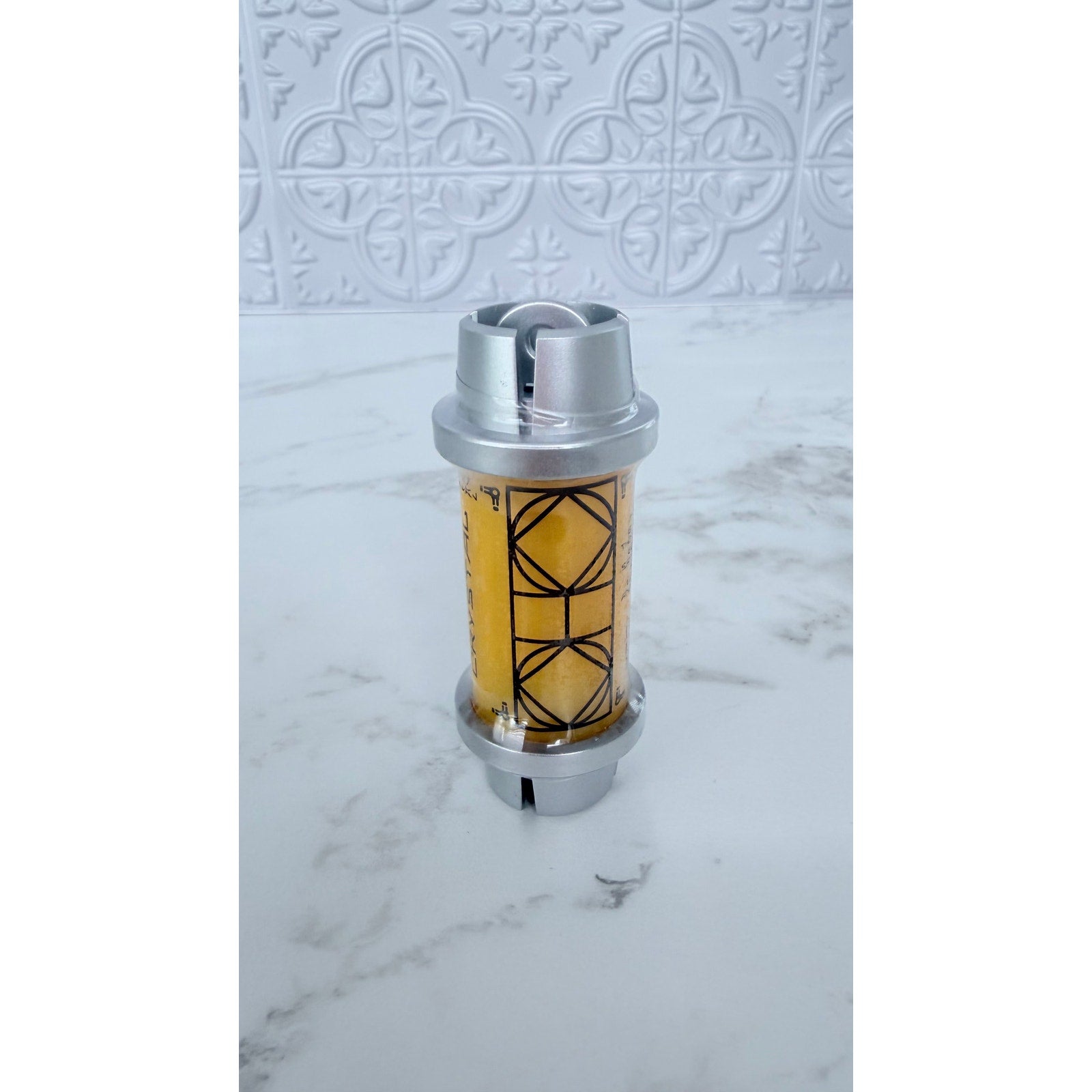 Star Wars Galaxy's Edge Yellow Kyber Crystal - Version 1 - New Sealed