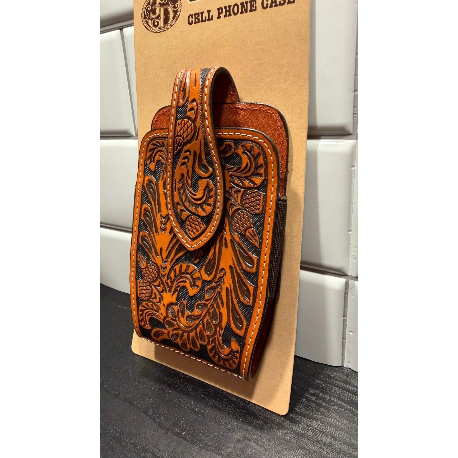 3D Belt Co® Natural Acorn Hand-Tooled Leather Smartphone Case - NEW