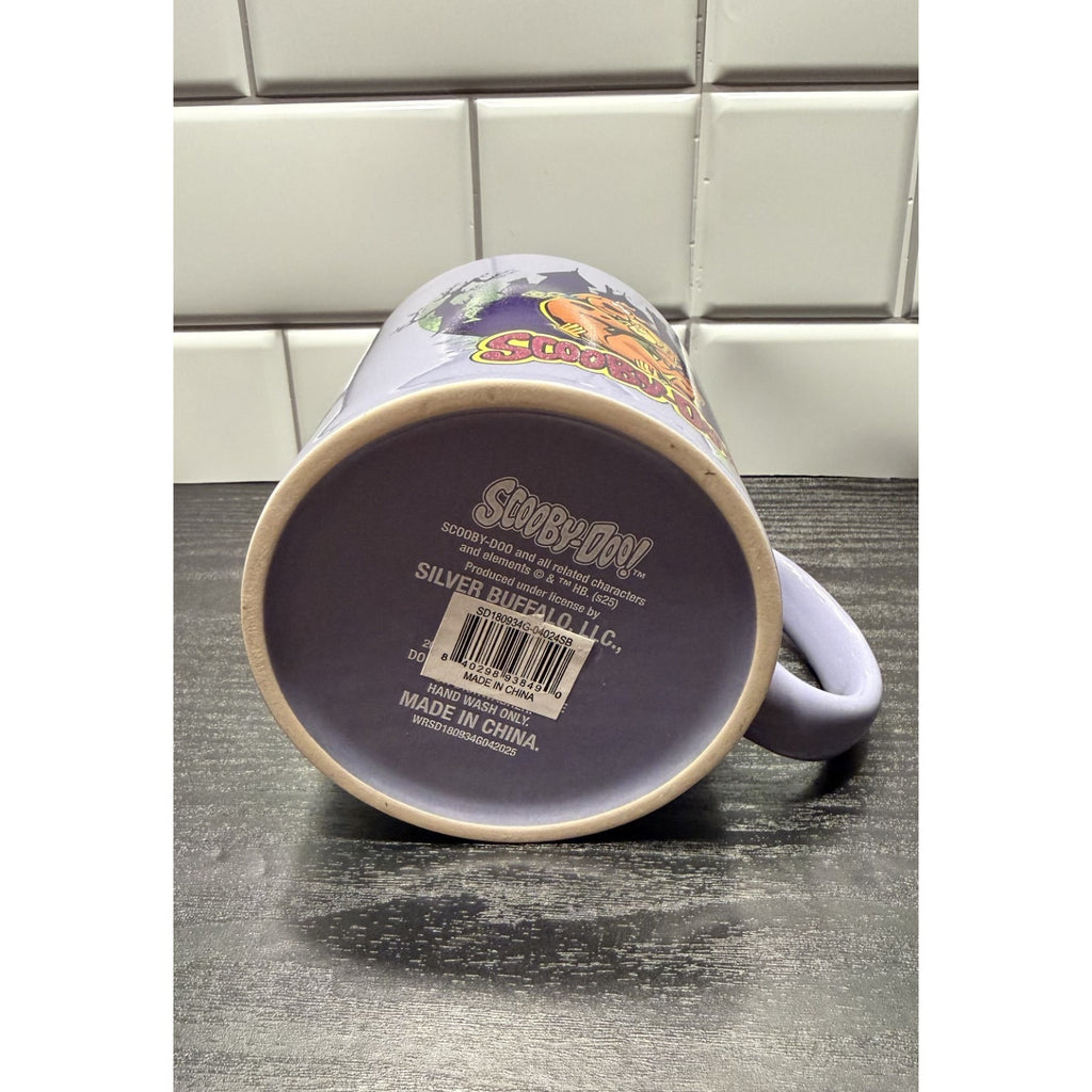NEW Scooby-Doo House Silo Scoob Hug Glitter 20oz Ceramic Mug - Silver Buffalo