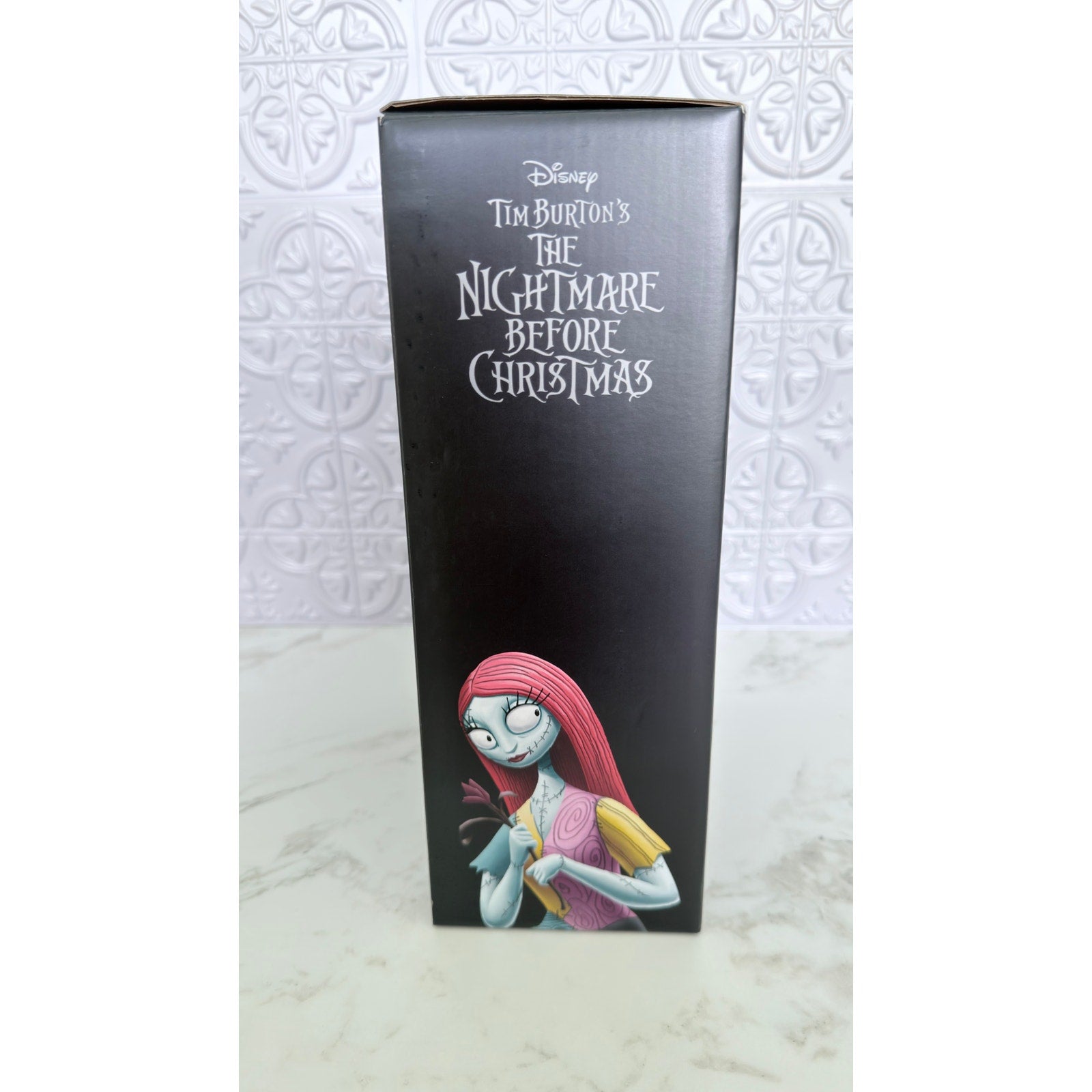 NEW Disney The Nightmare Before Christmas Light-Up Countdown Calendar Wreath