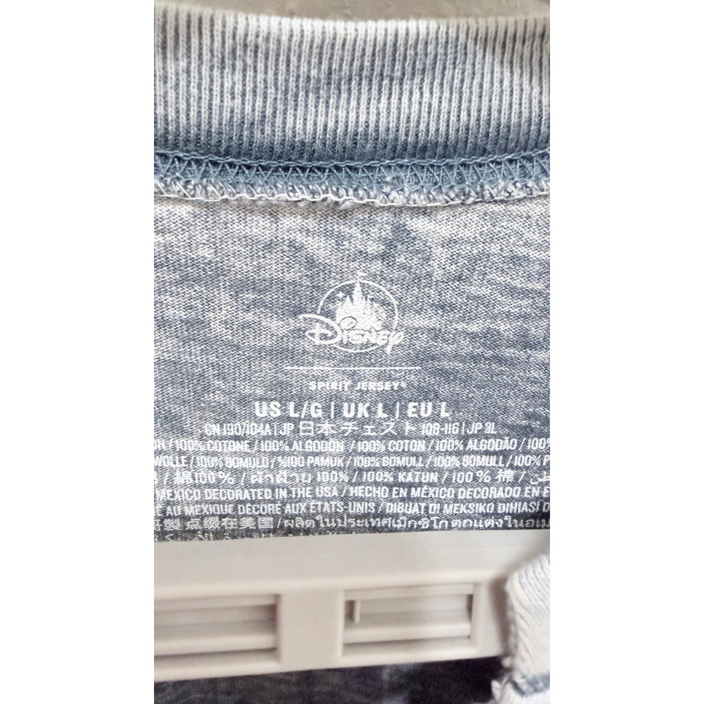 Disney EPCOT World Showcase Canada Faux Hockey Spirit Jersey Adult Large NWT