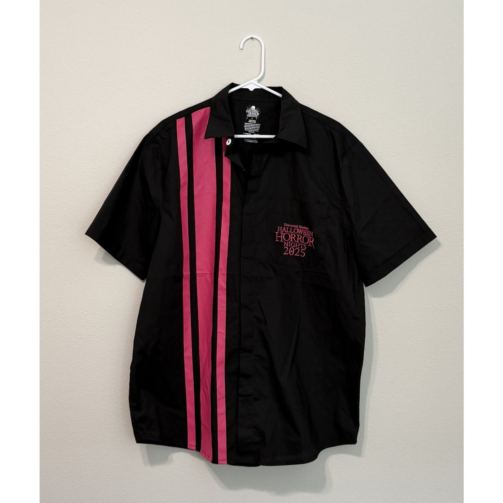 Universal HHN 2025 Mel's Die-In Bowler Camp Button Shirt - Large NWT