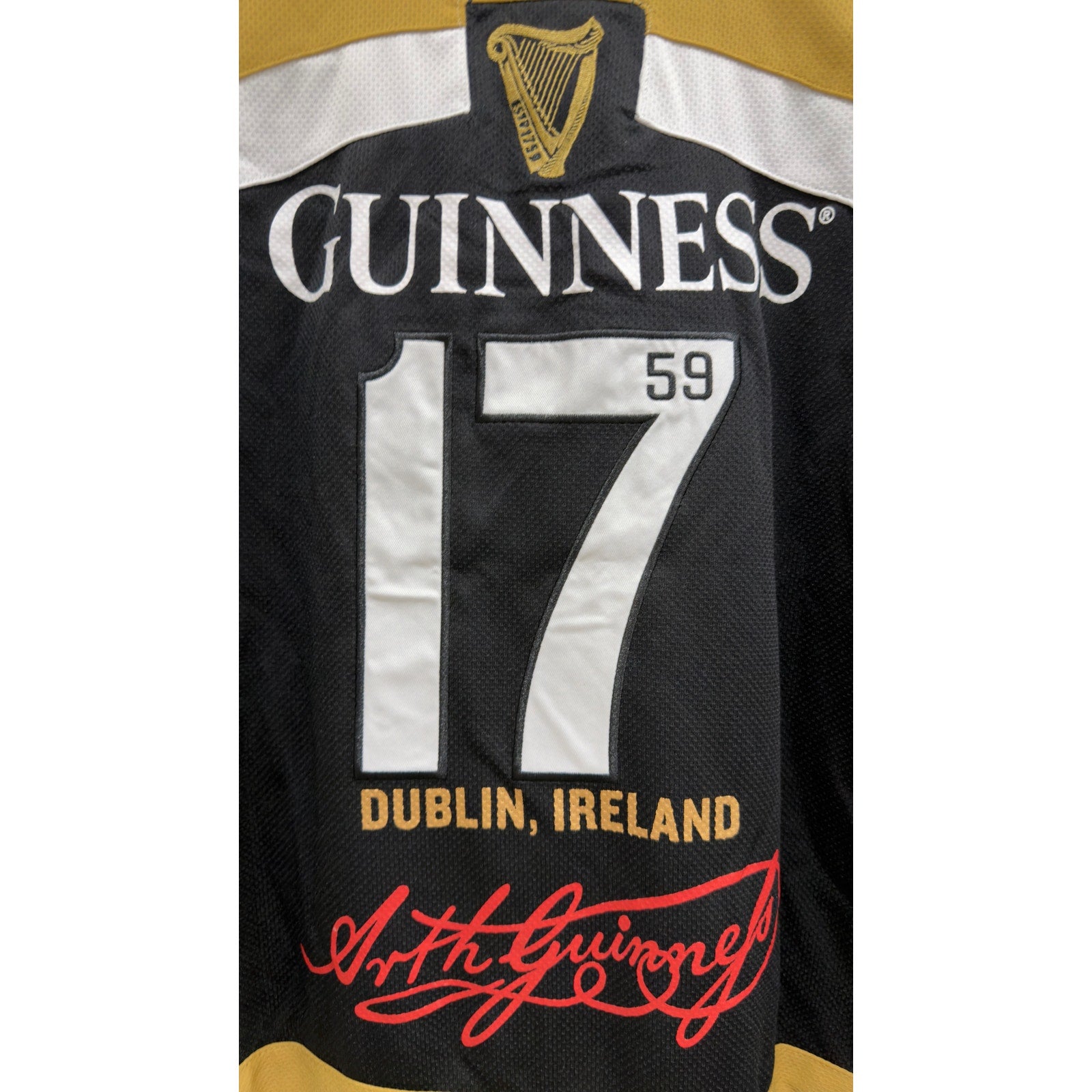 Guinness Tortoise Hockey Jersey Medium NWT St James's Gate Black