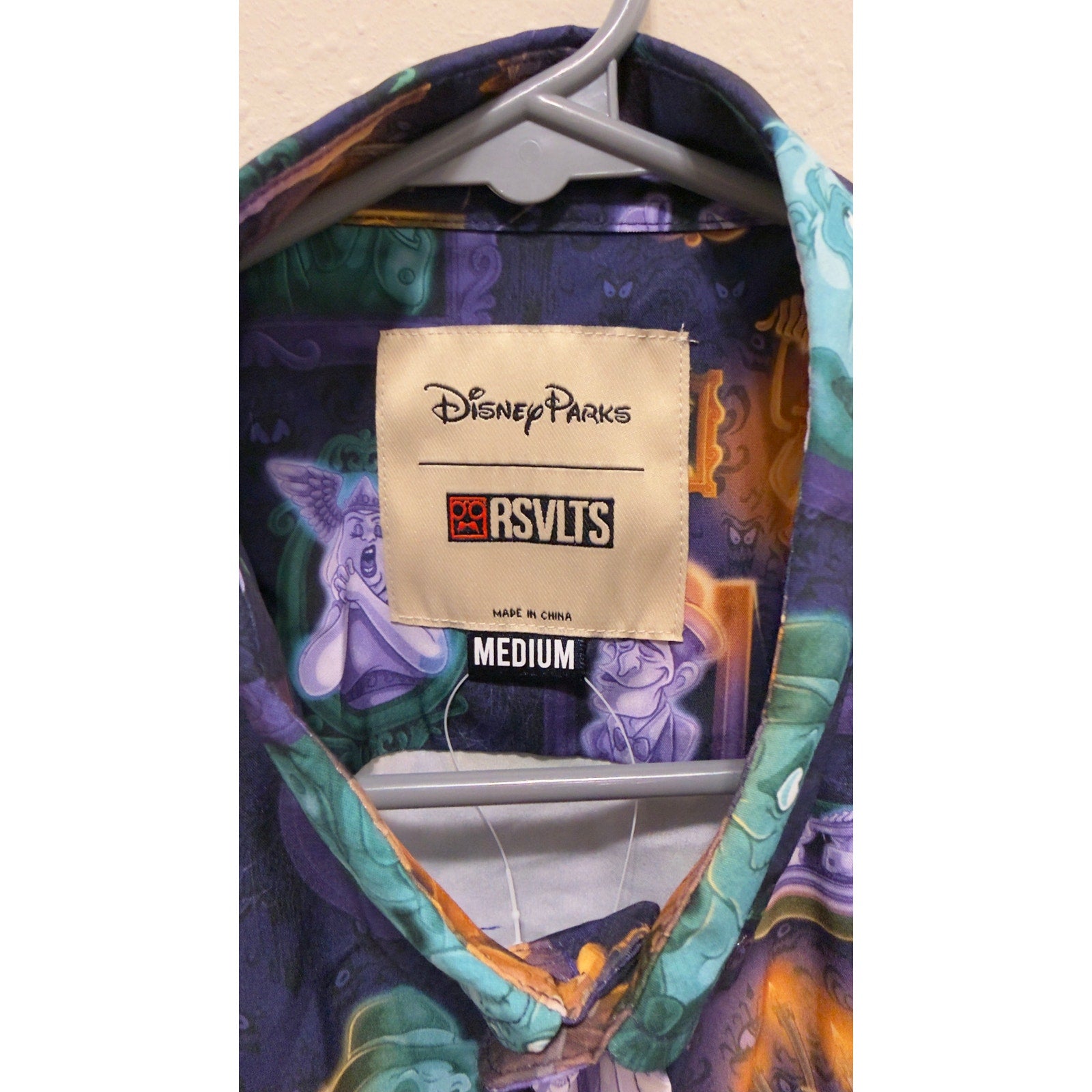 Disney Parks x RSVLTS Haunted Mansion Ghosts & Graves Shirt Medium NWT