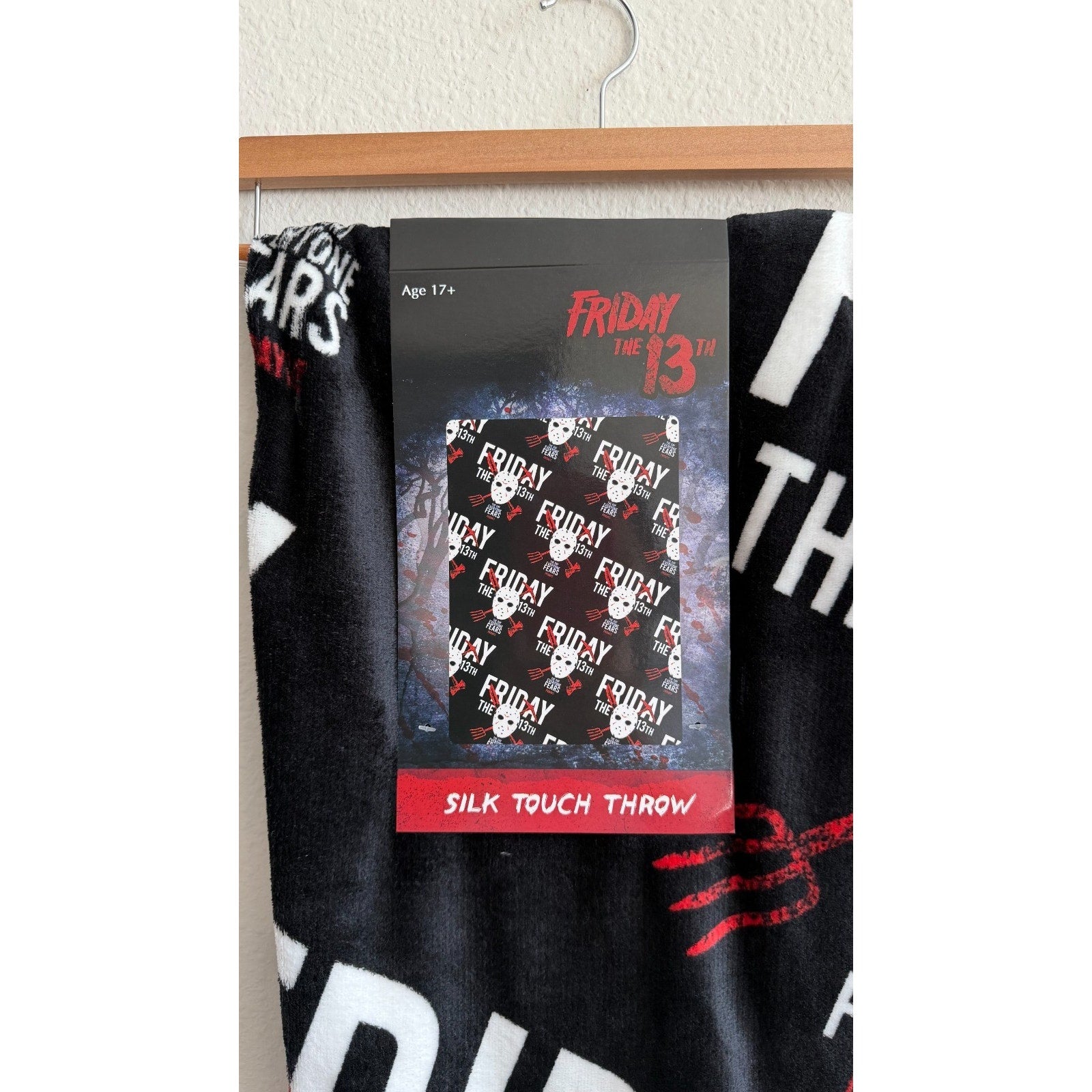NEW Friday The 13th Jason Mask Throw Blanket - 50" x 70" Horror