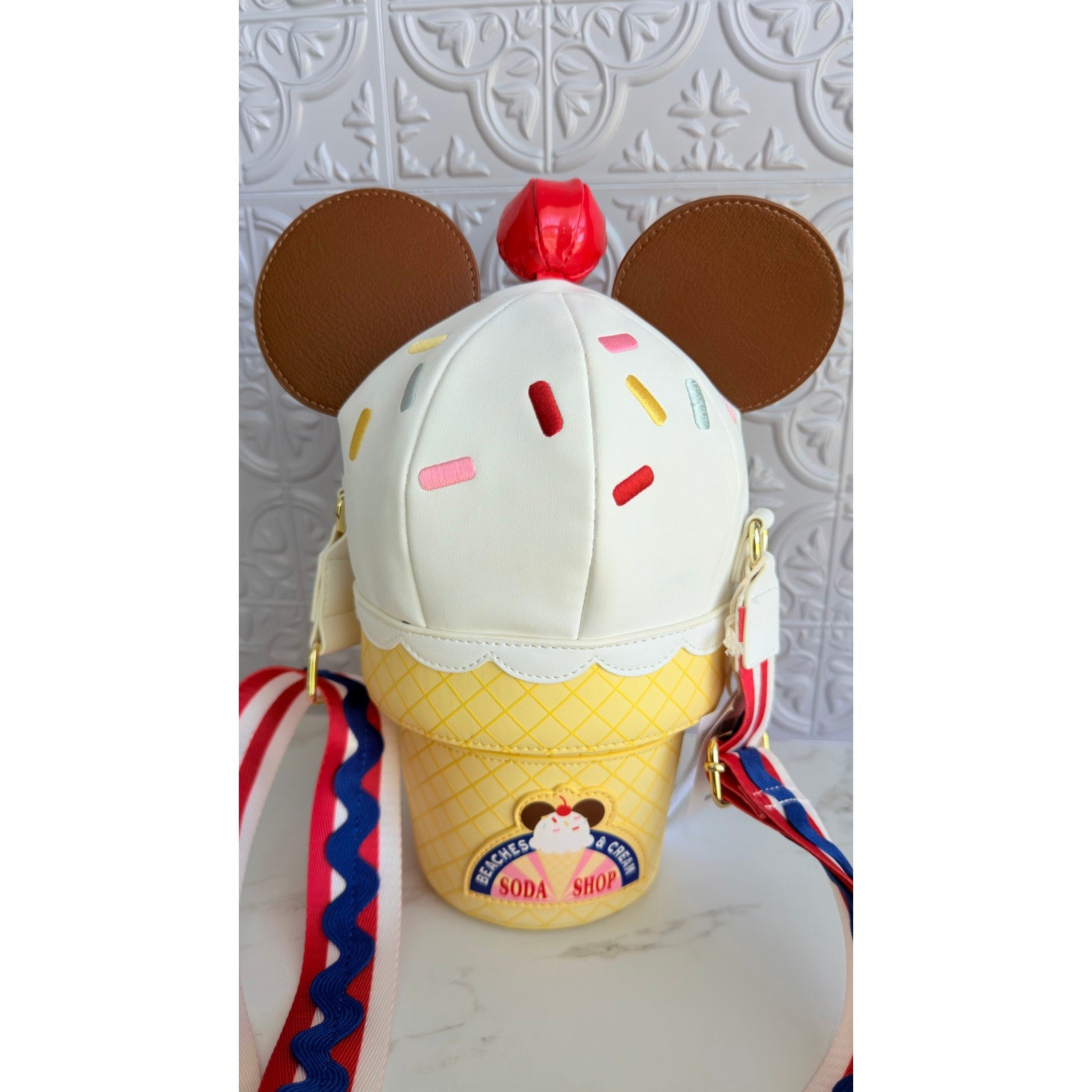 Disney Parks 2026 Beach Club Resort Beaches & Cream Loungefly Crossbody Bag NWT