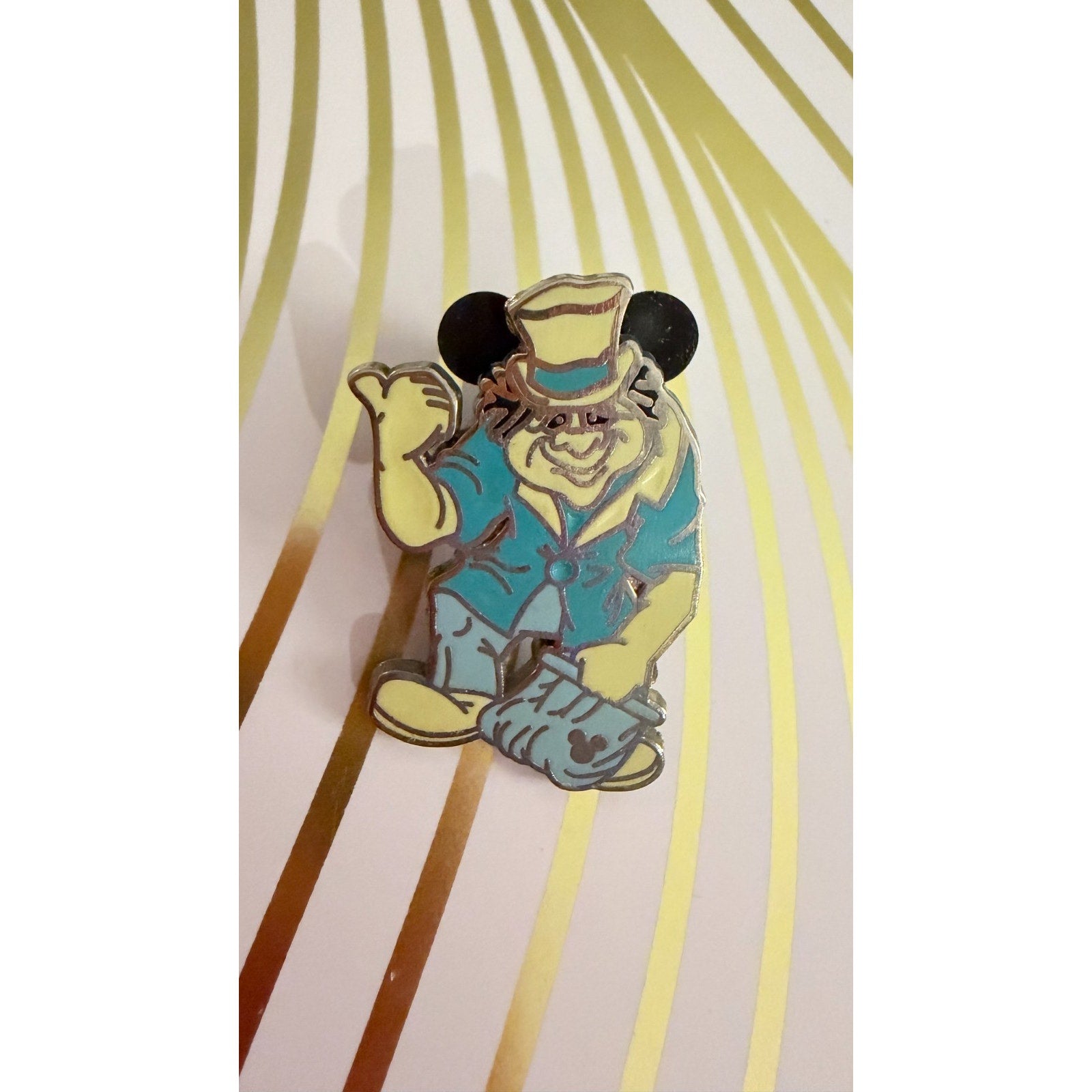 Disney Parks 2007 Hidden Mickey 1/3 Phineas Pock (Hitchhiking Ghost) Pin