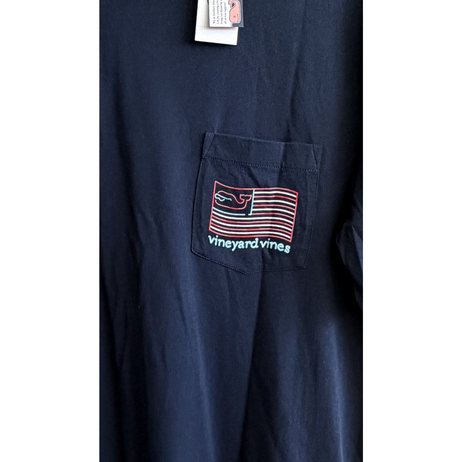 NWT Vineyard Vines Good Vibes Neon Flag Whale Pocket Tee Men's Medium