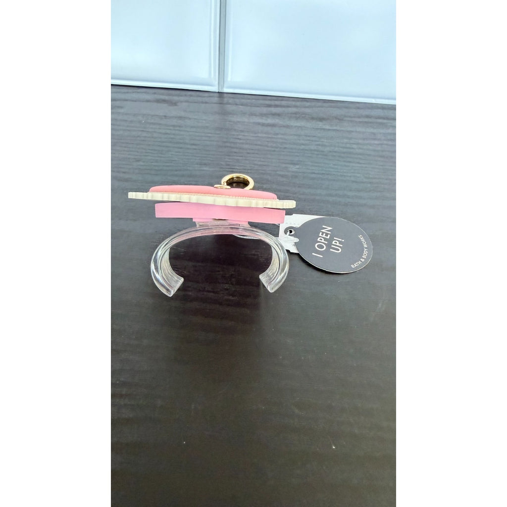 NWT Bath & Body Works Valentine 2026 Heart Chocolate Box Sanitizer Holder
