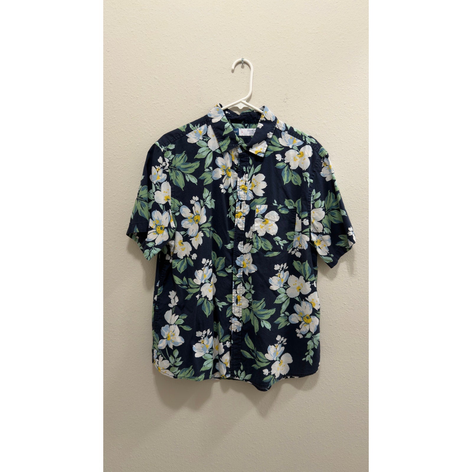 Old Navy Men’s Floral Short Sleeve Button Down Shirt Built-In Flex Navy Large