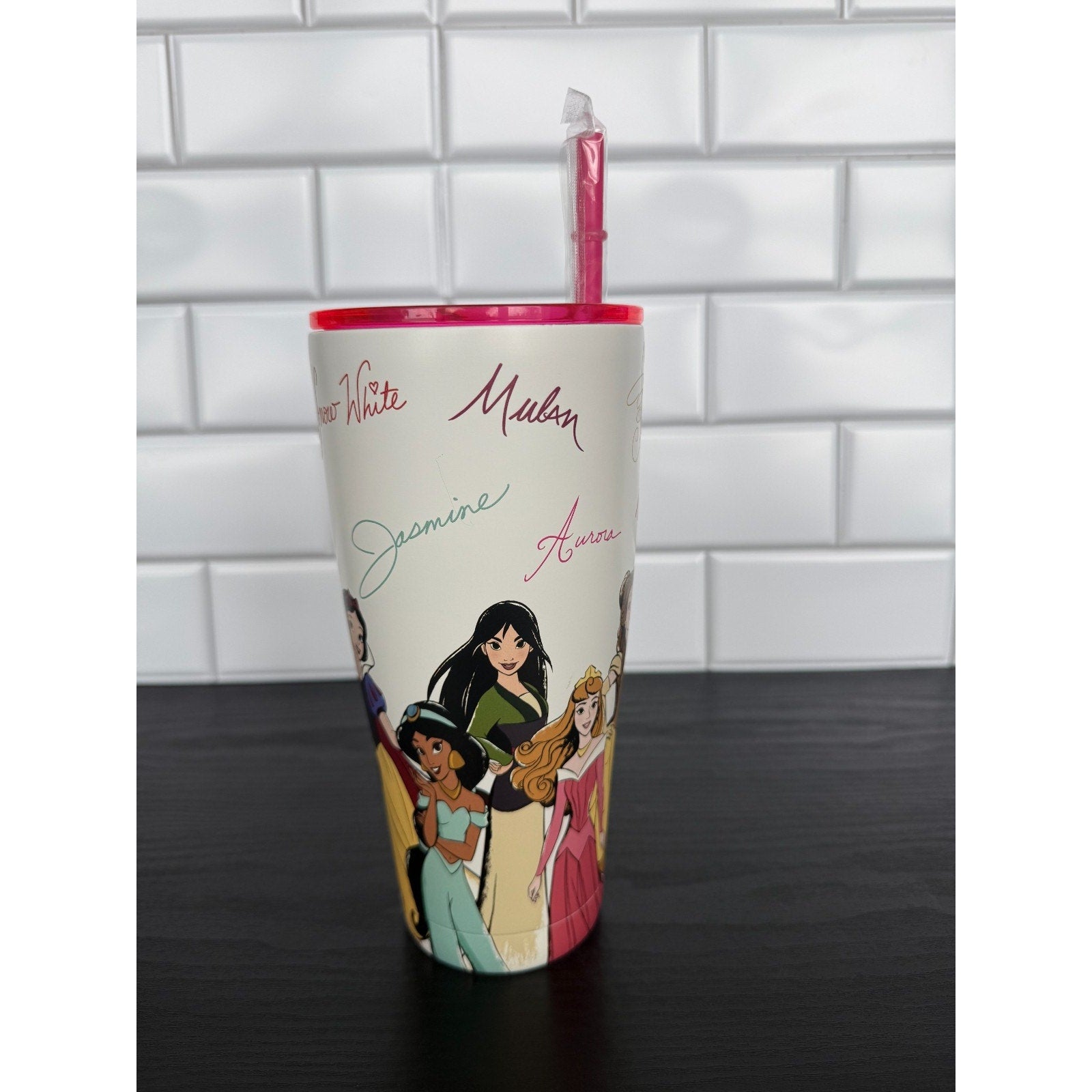 NEW Disney Princesses Signature 32oz Tumbler with Straw