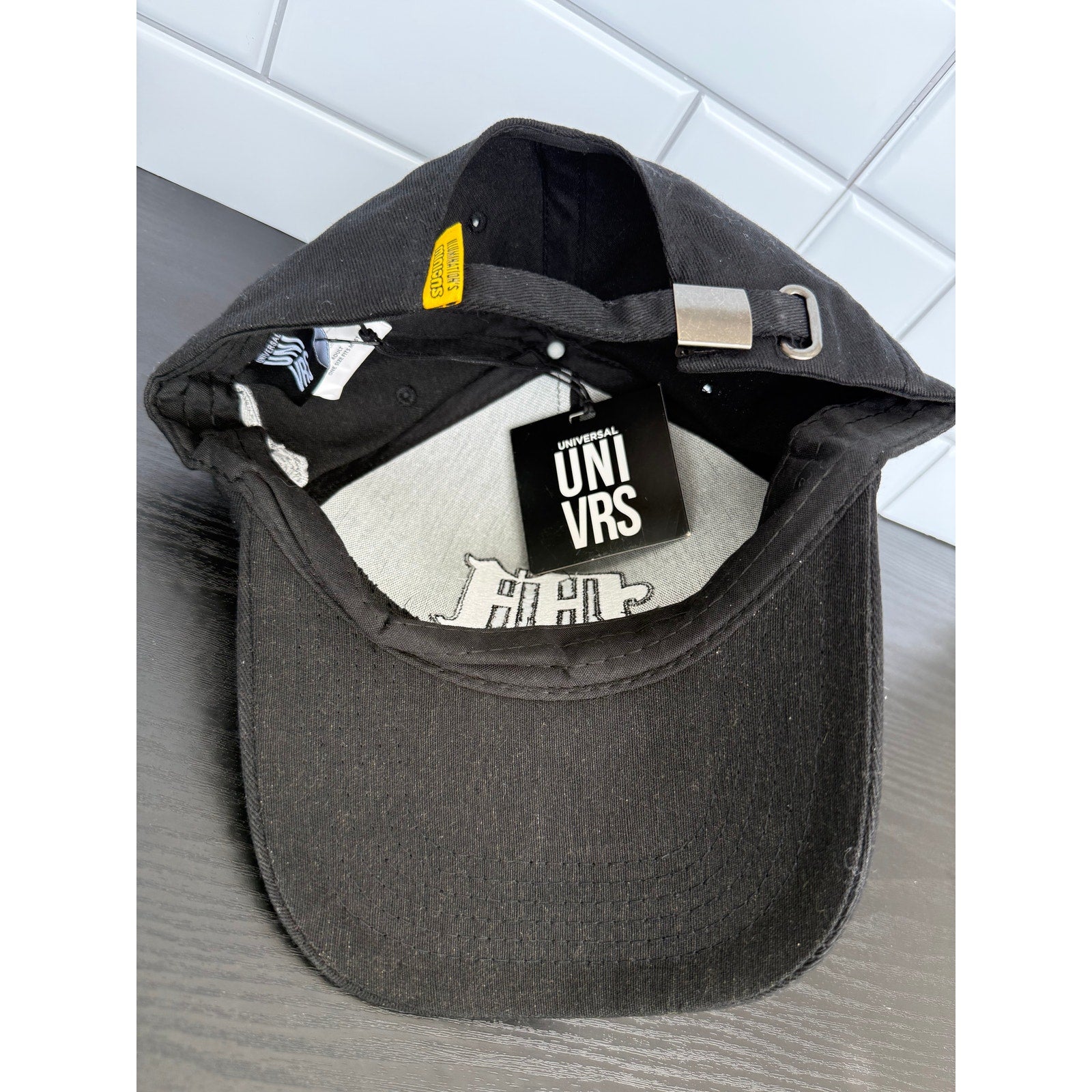Universal Studios UNIVRS "Emo Minion" Baseball Cap – NWT