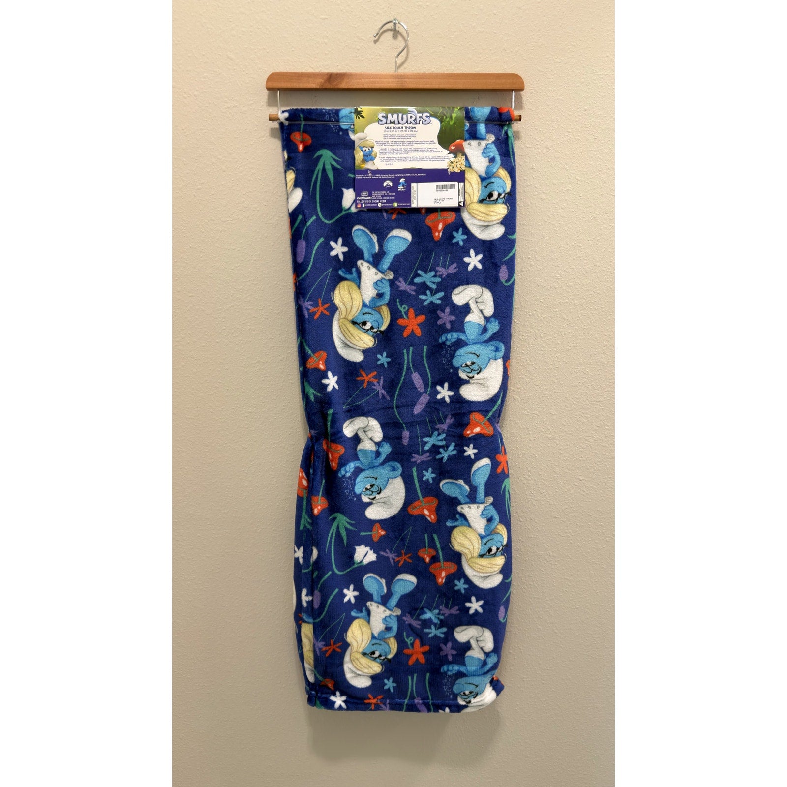 The Smurfs Silk Touch Throw Blanket – 50" x 70" – NWT