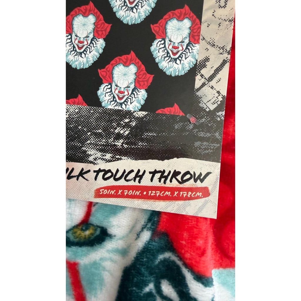 NEW IT Pennywise Halloween Throw Blanket – 50”x70”