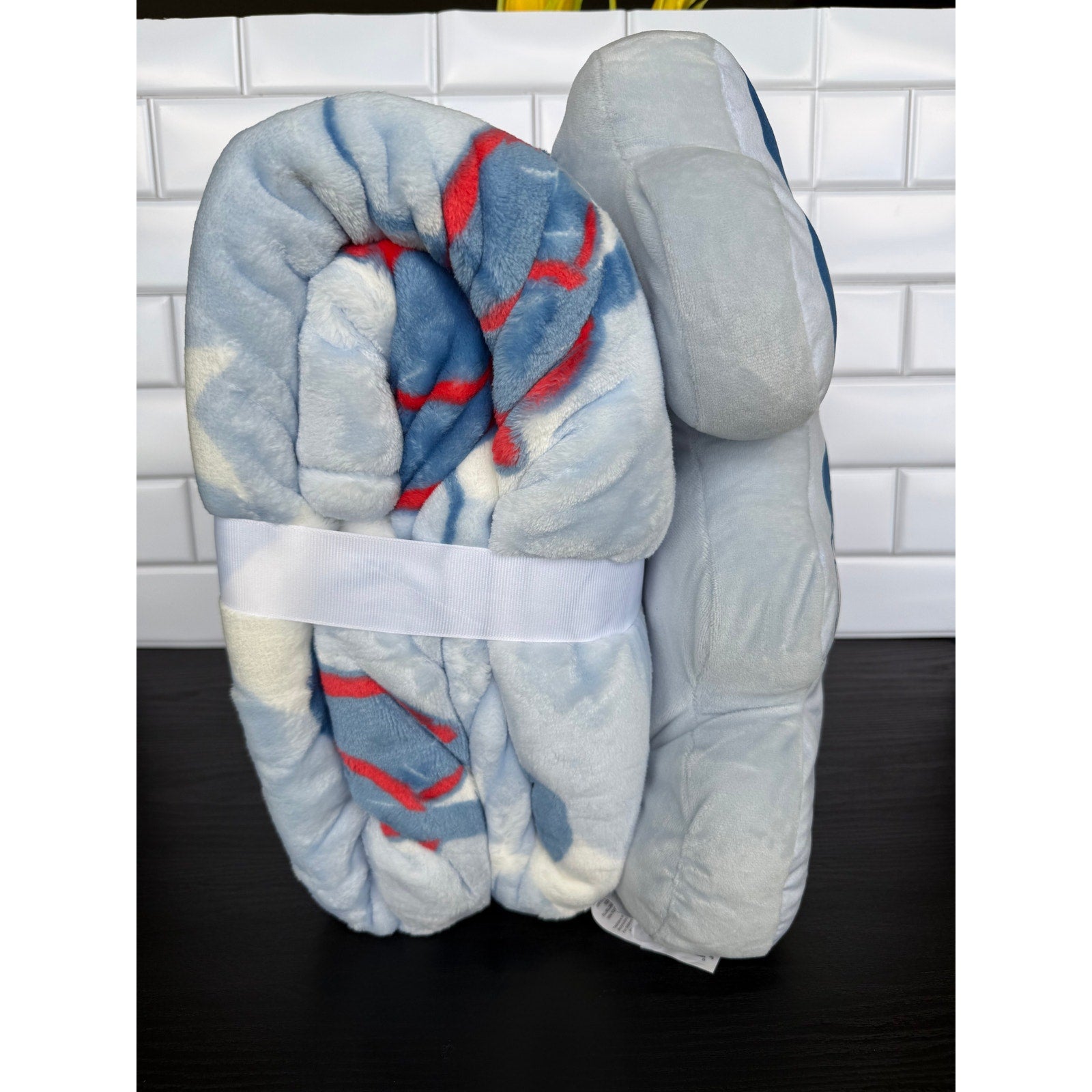 Disney Americana 2-Piece Mickey/Minnie Character Pillow & Throw Set NEW
