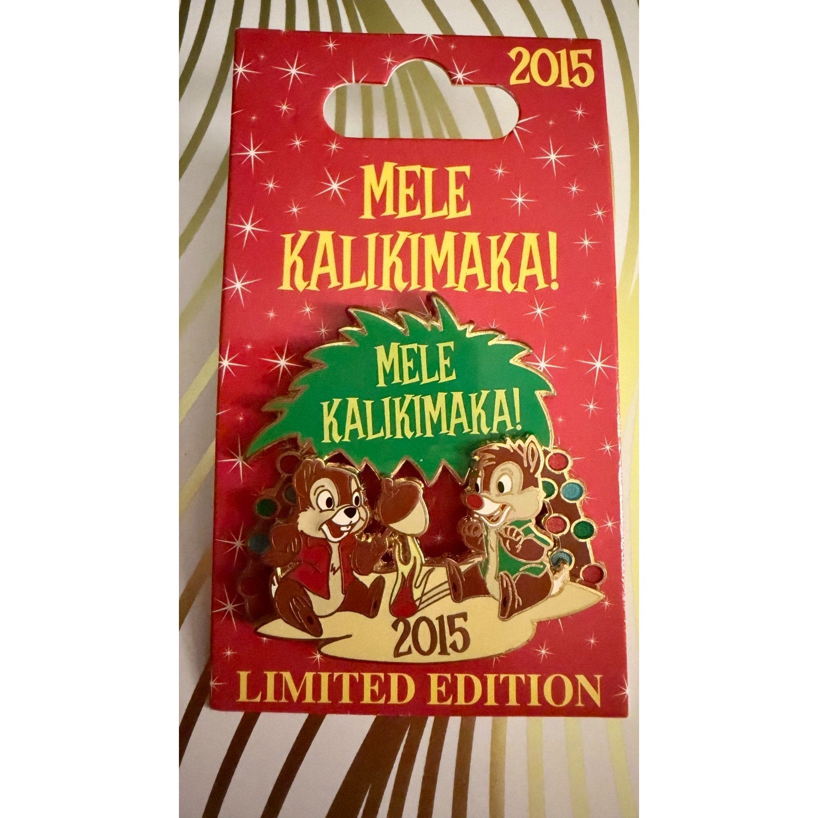 Disney Parks Disney 2015 Chip and Dale Mele Kalikimaka Holiday Pin NEW Limited