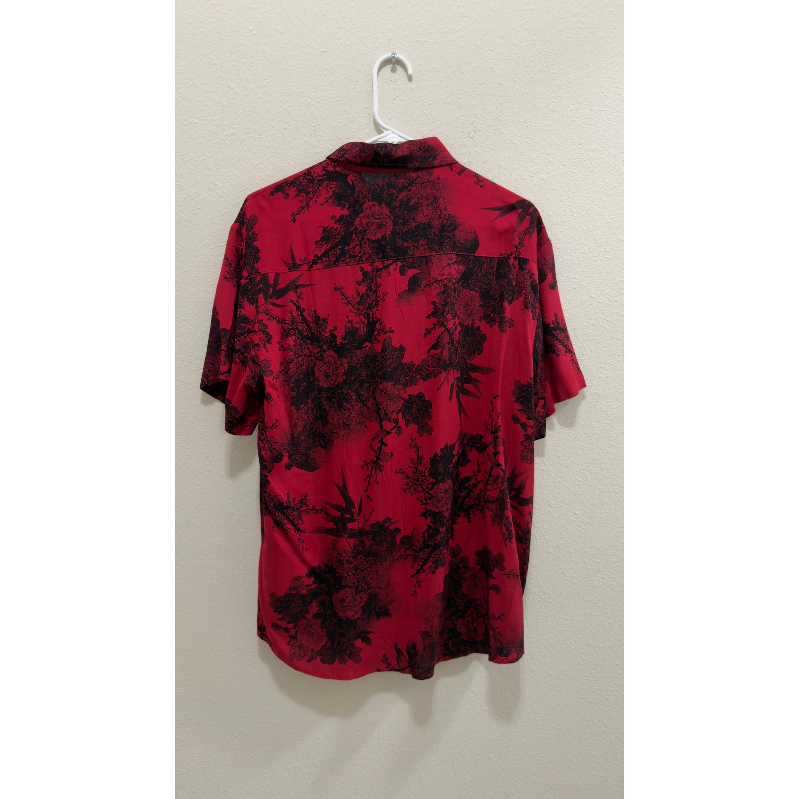 Jotook Men's Red & Black Tropical Floral Short Sleeve Hawaiian Shirt Medium