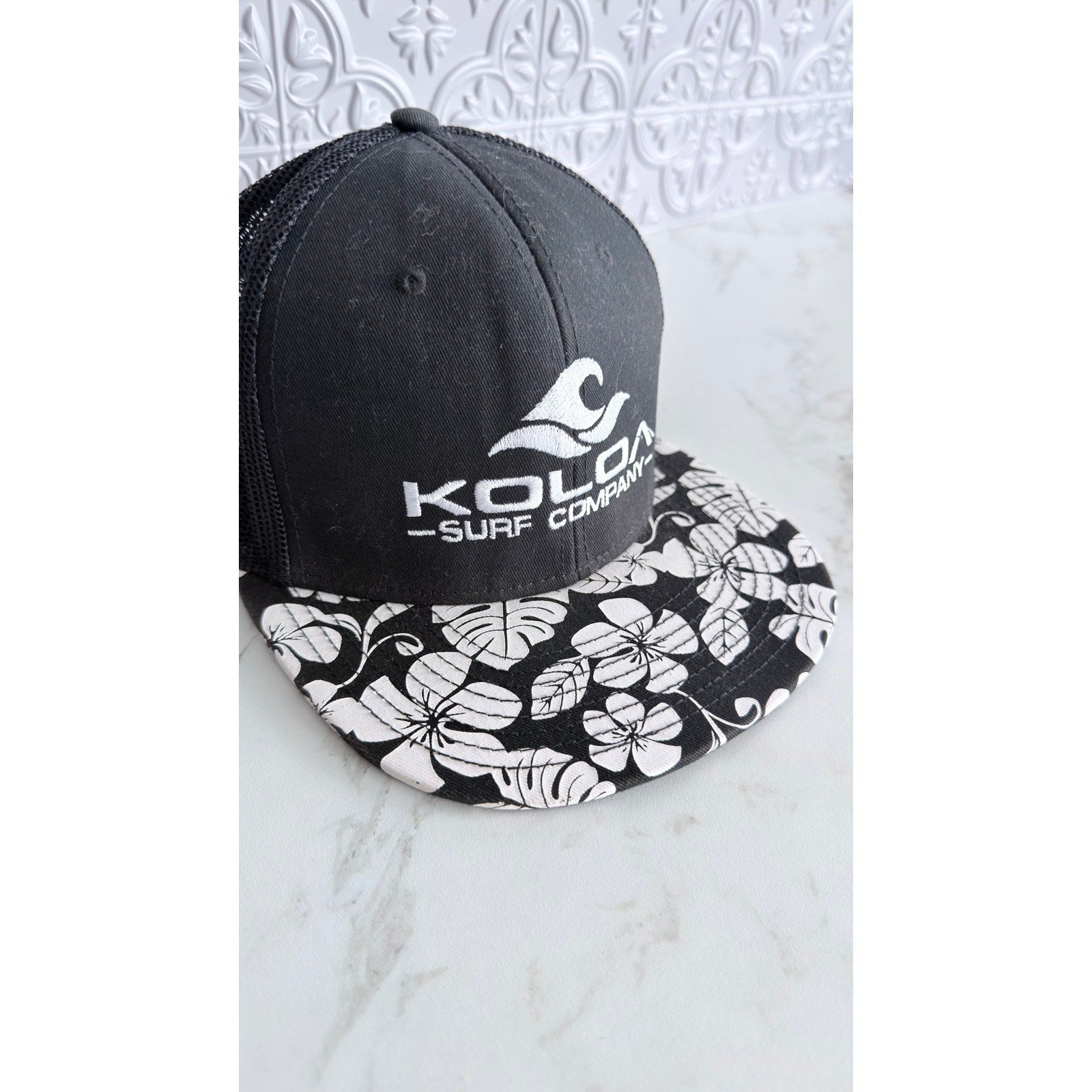 Koloa Surf Company Floral Snapback Trucker Hat Cap Black Adult Preowned