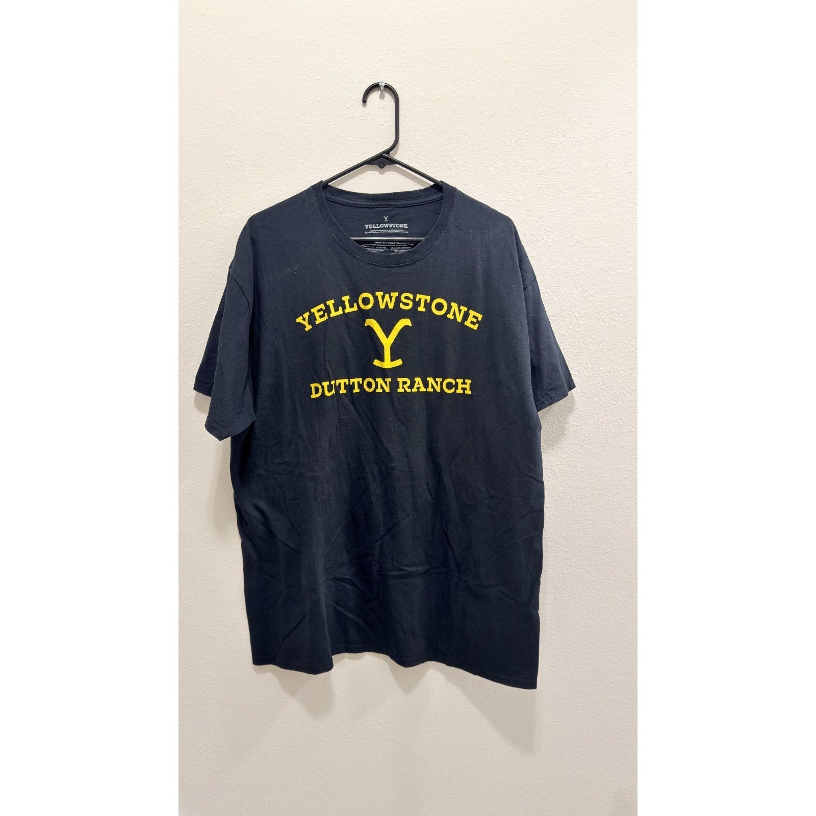 Yellowstone Dutton Ranch Men's Graphic T-Shirt - Black - Size XL