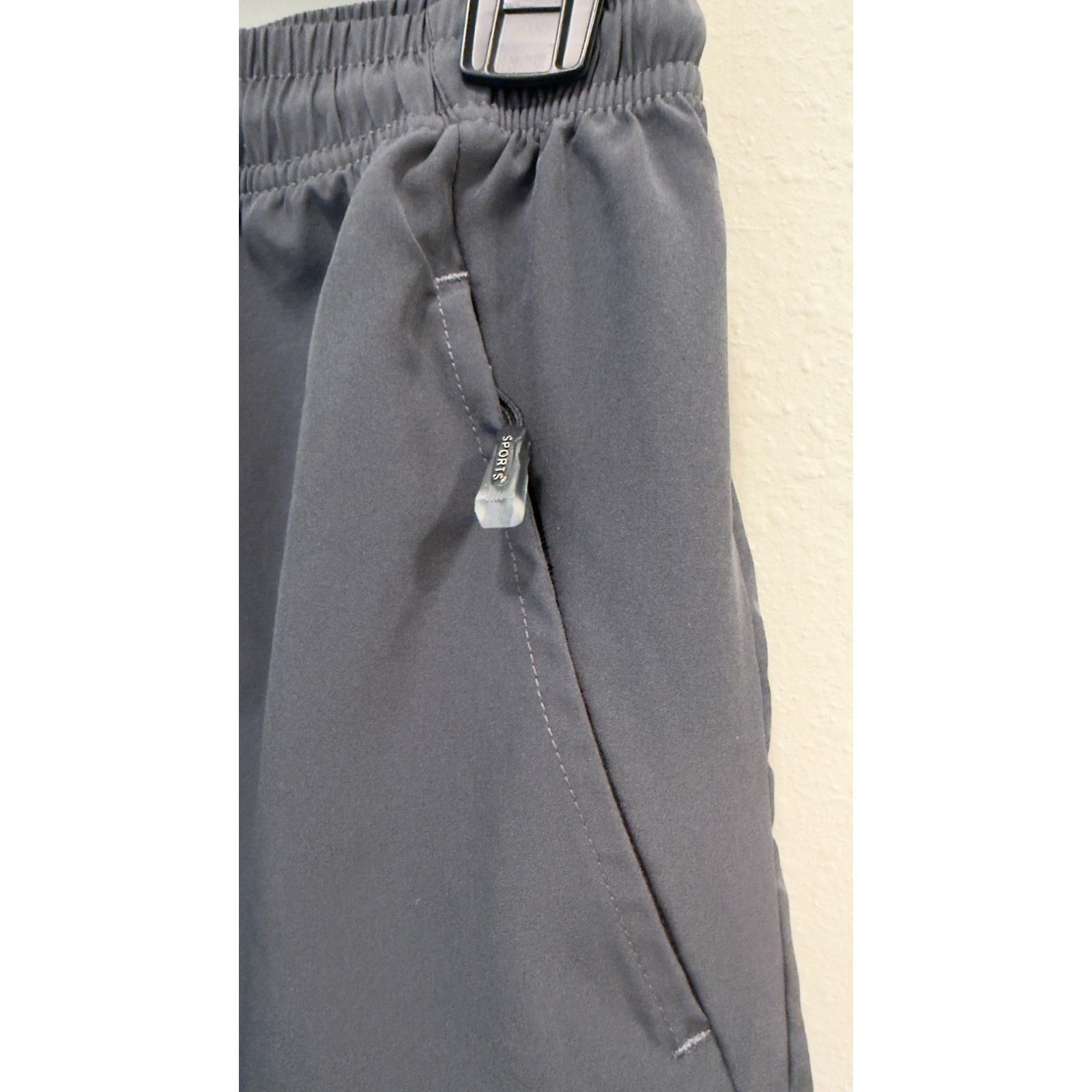 Men's Lightweight Performance Shorts - Size Large (5.5" Inseam)