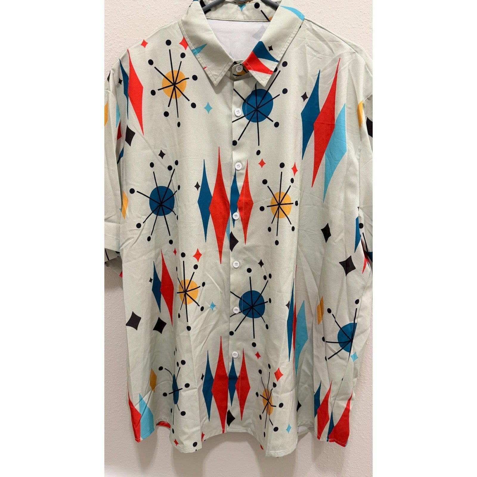 Men’s Modern Geometric Short Sleeve Button Up - Unique Digital Print - Preowned