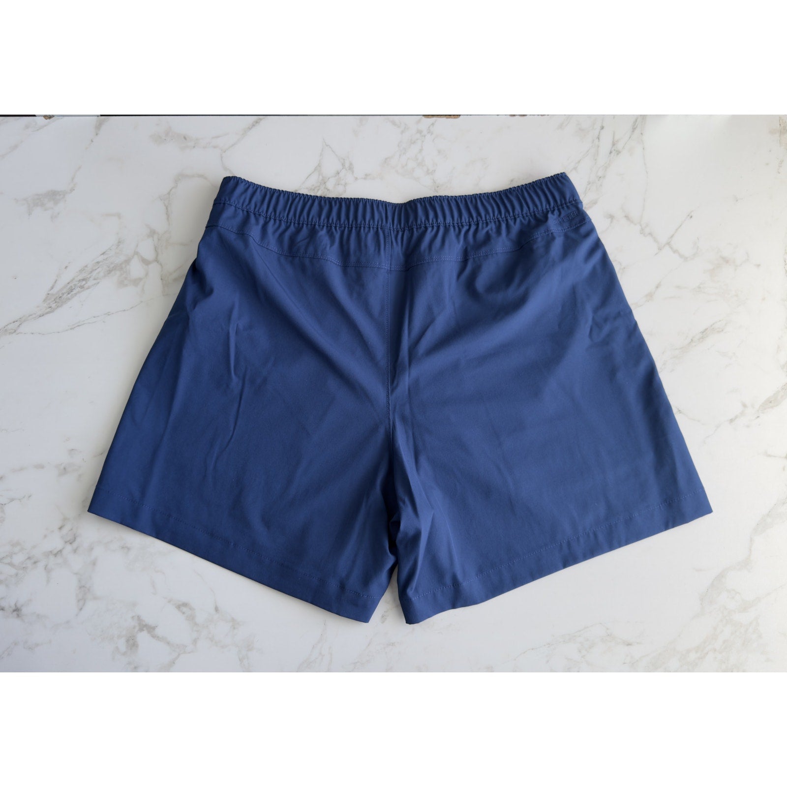 Hollister Men’s Hybrid Active Shorts 5” Blue Size Large