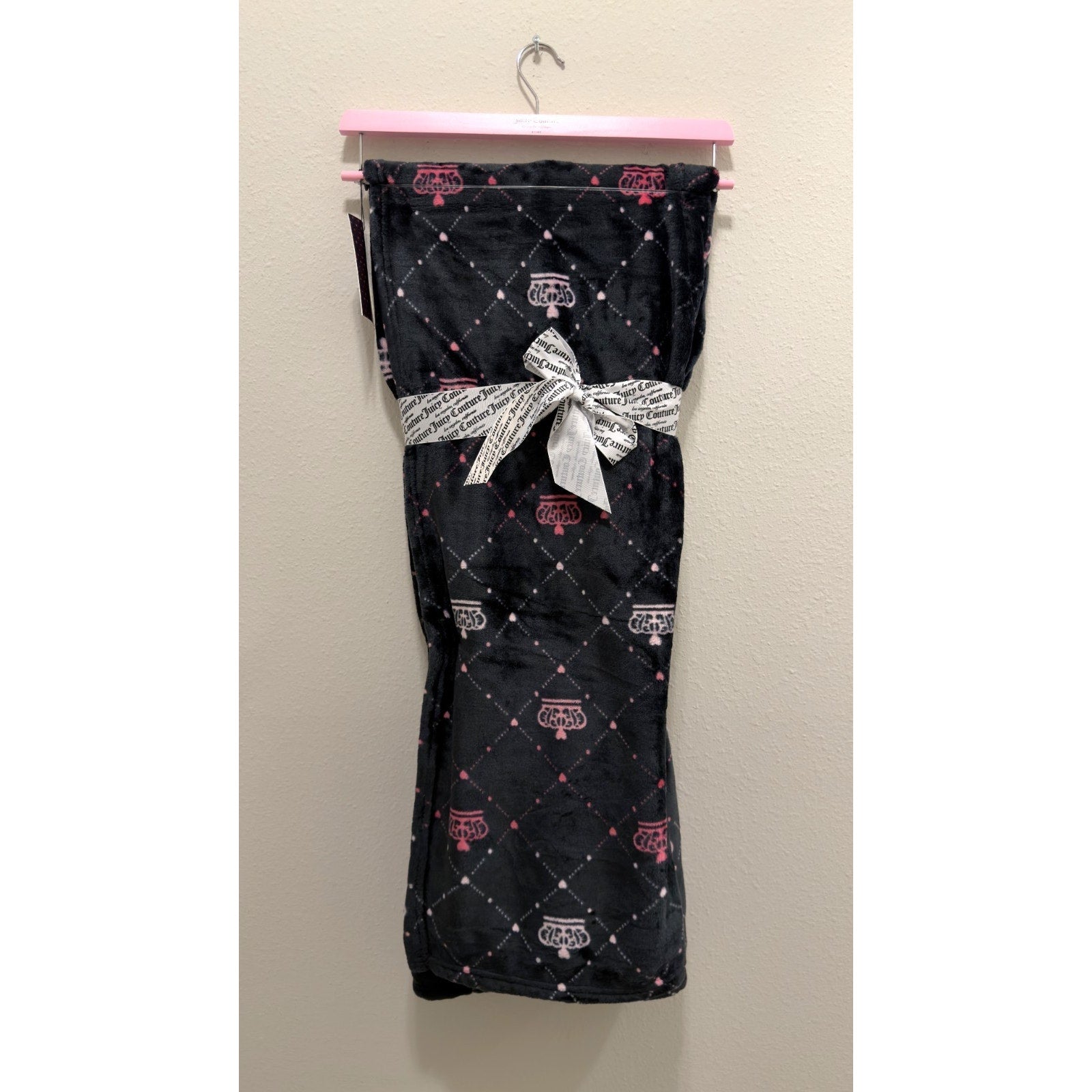 NWT Juicy Couture Plush Throw Blanket - 50x70 - Elegant Crown Diamond