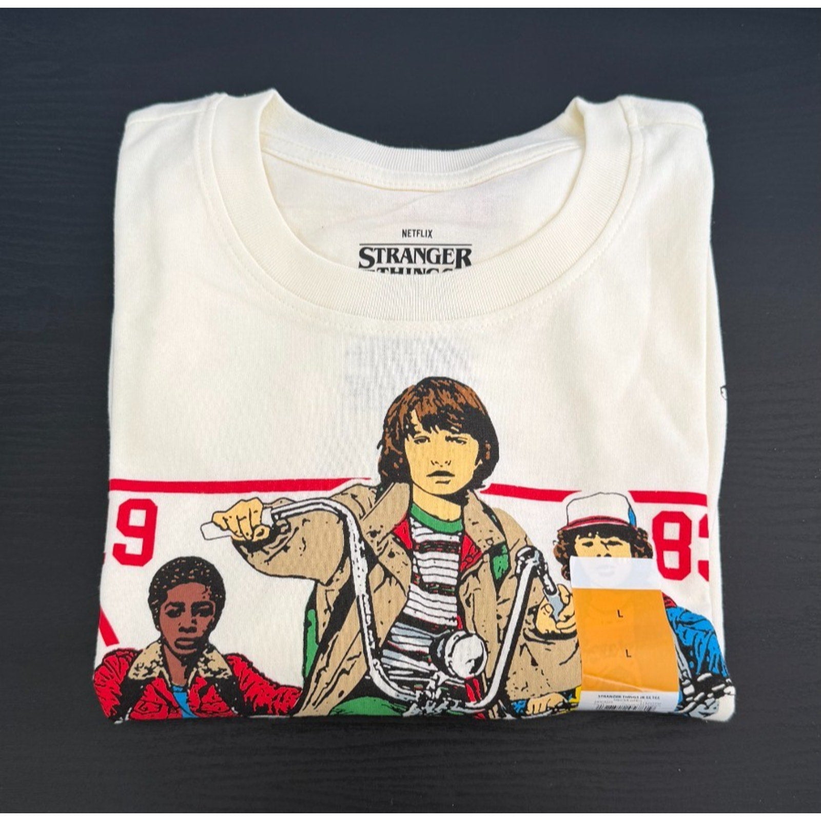 NEW Stranger Things "Hawkins Gang Biking" Graphic T-Shirt (Women's Large)