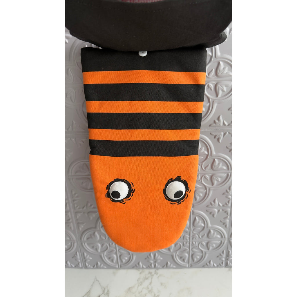 Disney Parks Nightmare Before Christmas Potholder Oven Mitt Set NWT