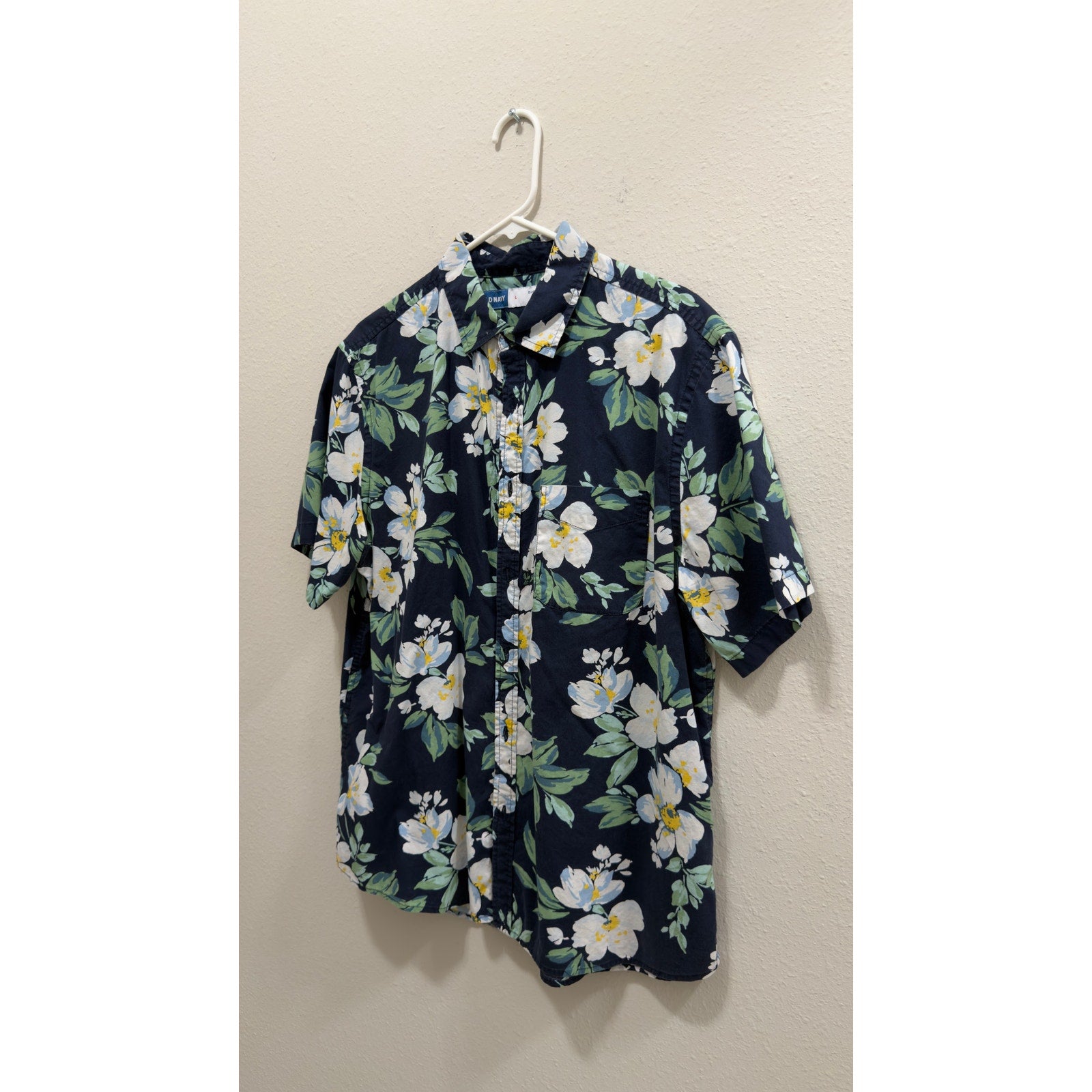 Old Navy Men’s Floral Short Sleeve Button Down Shirt Built-In Flex Navy Large