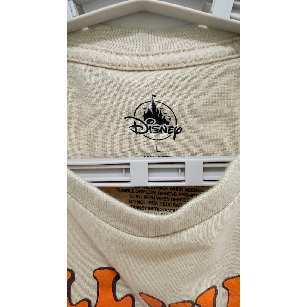 Walt Disney World "Fall Vibes" Halloween Snacks Graphic T-Shirt Adult Large NWT
