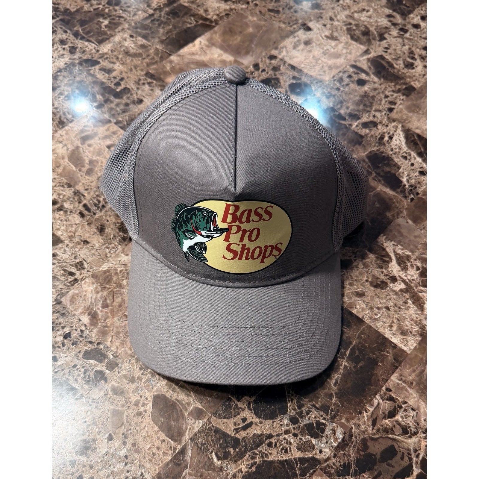 NWT Bass Pro Shops Mesh Trucker Cap - Gray