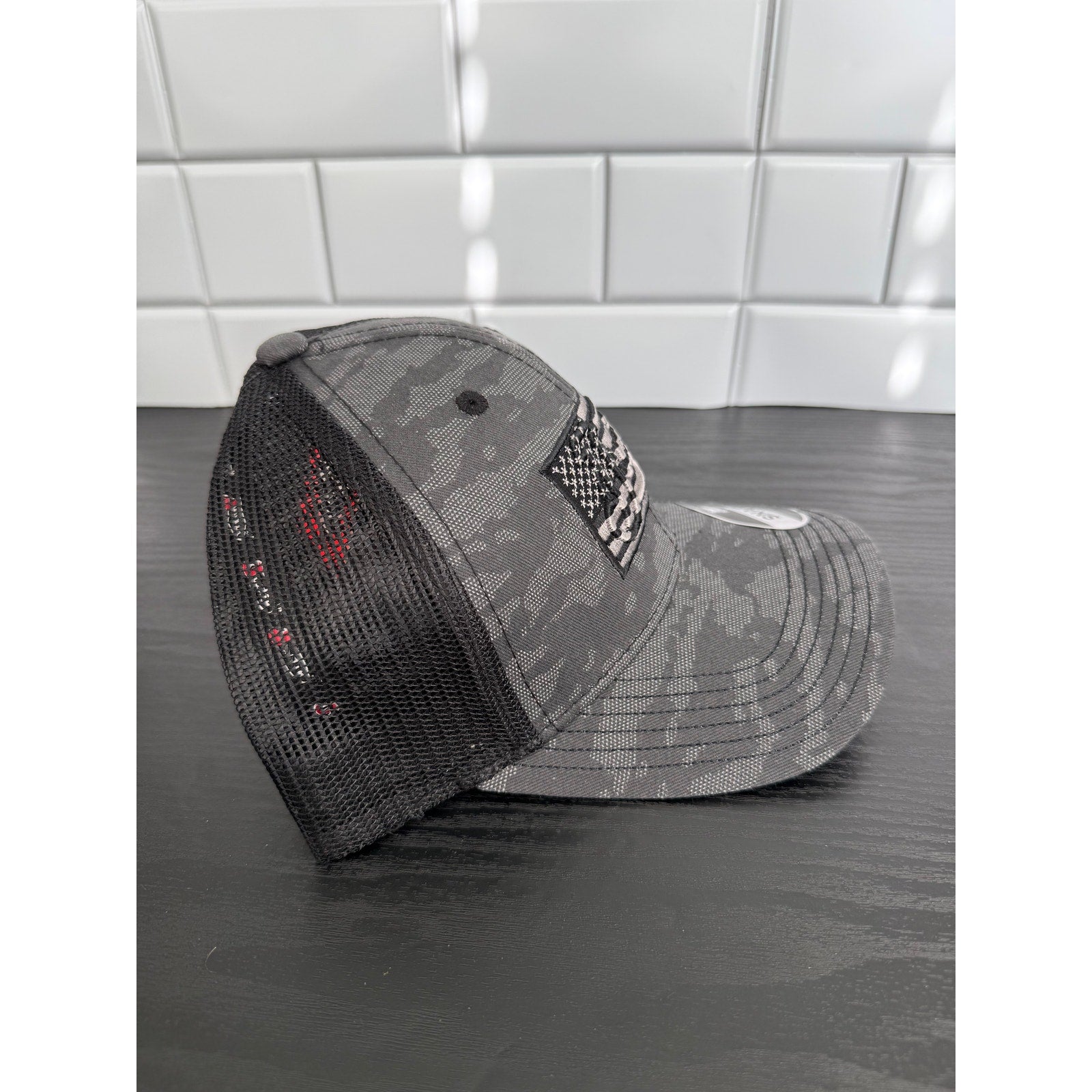 Justin Boots American Flag Camo Mesh Back Cap – NWT