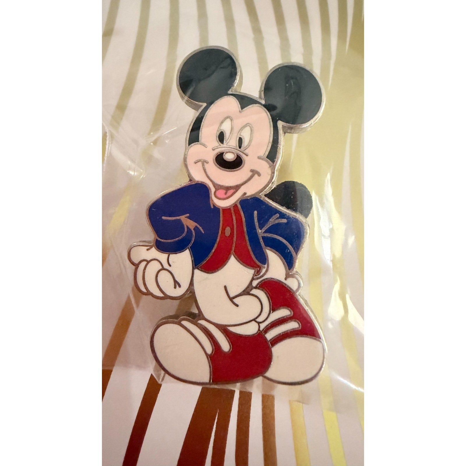 Disney Parks 2008 Mickey Mouse Blue Jacket & Red Shoes Pin NO CARD