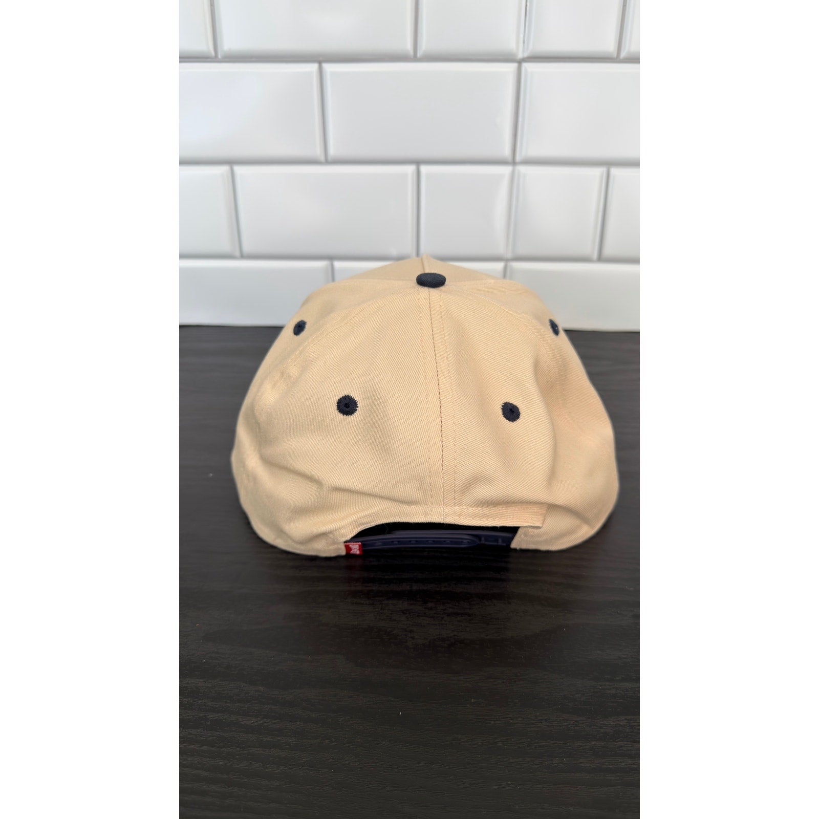 Buc-ee's "Fresh! Brisket" Snapback Hat – NWT