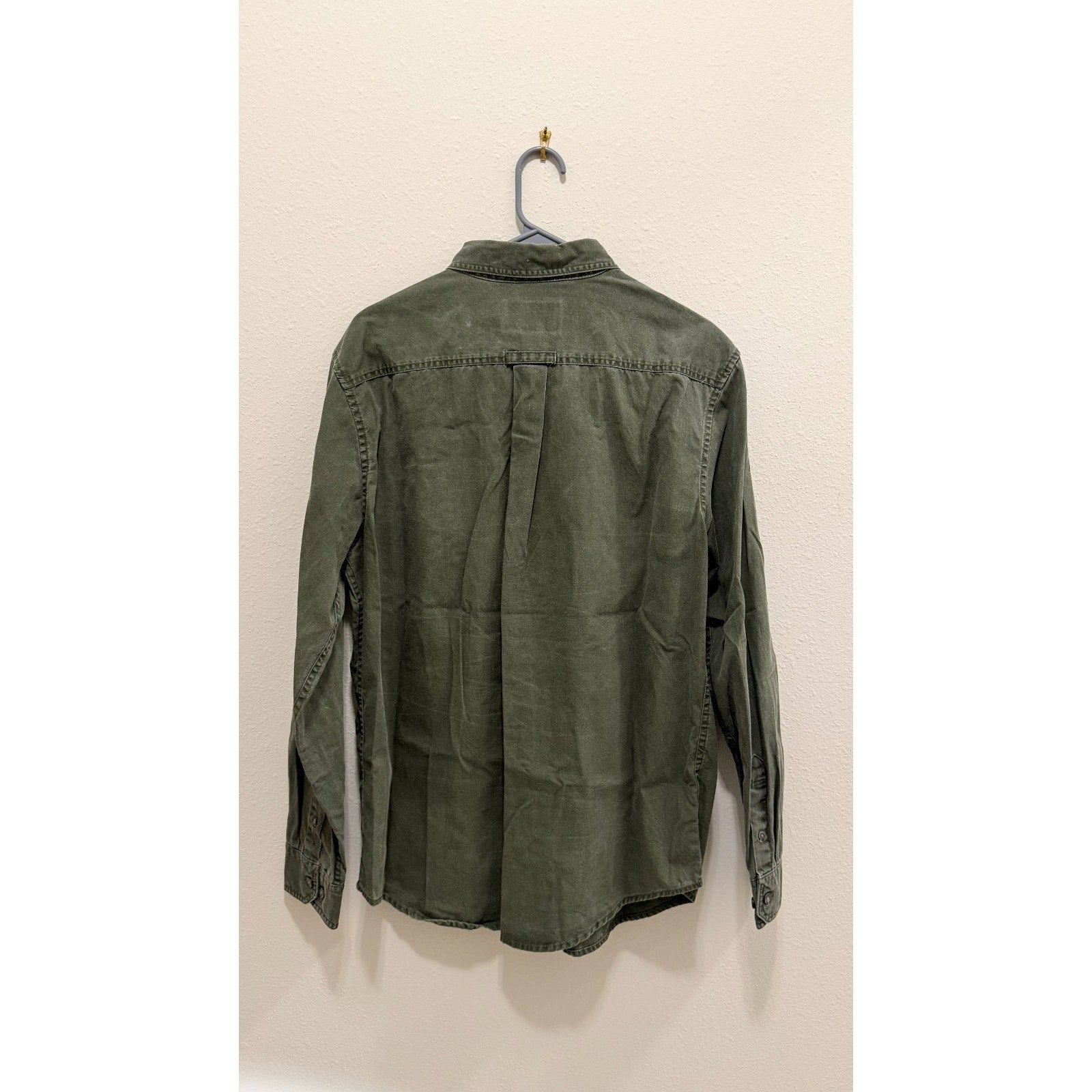 St. John’s Bay Men’s Green Long Sleeve Button-Down - Size Medium - Preowned