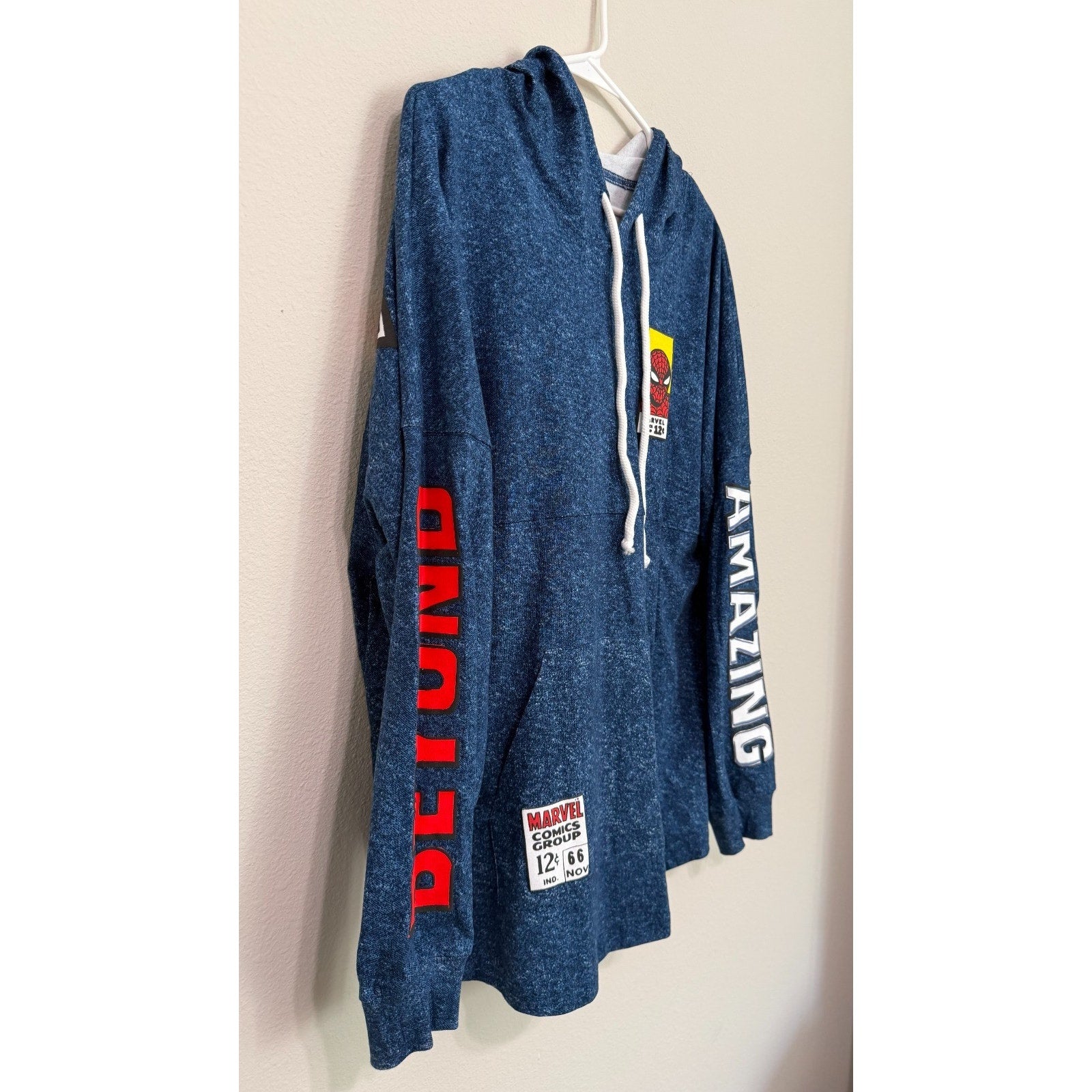 Marvel x Spirit Jersey Spider-Man "Beyond Amazing" Hoodie Large NWT