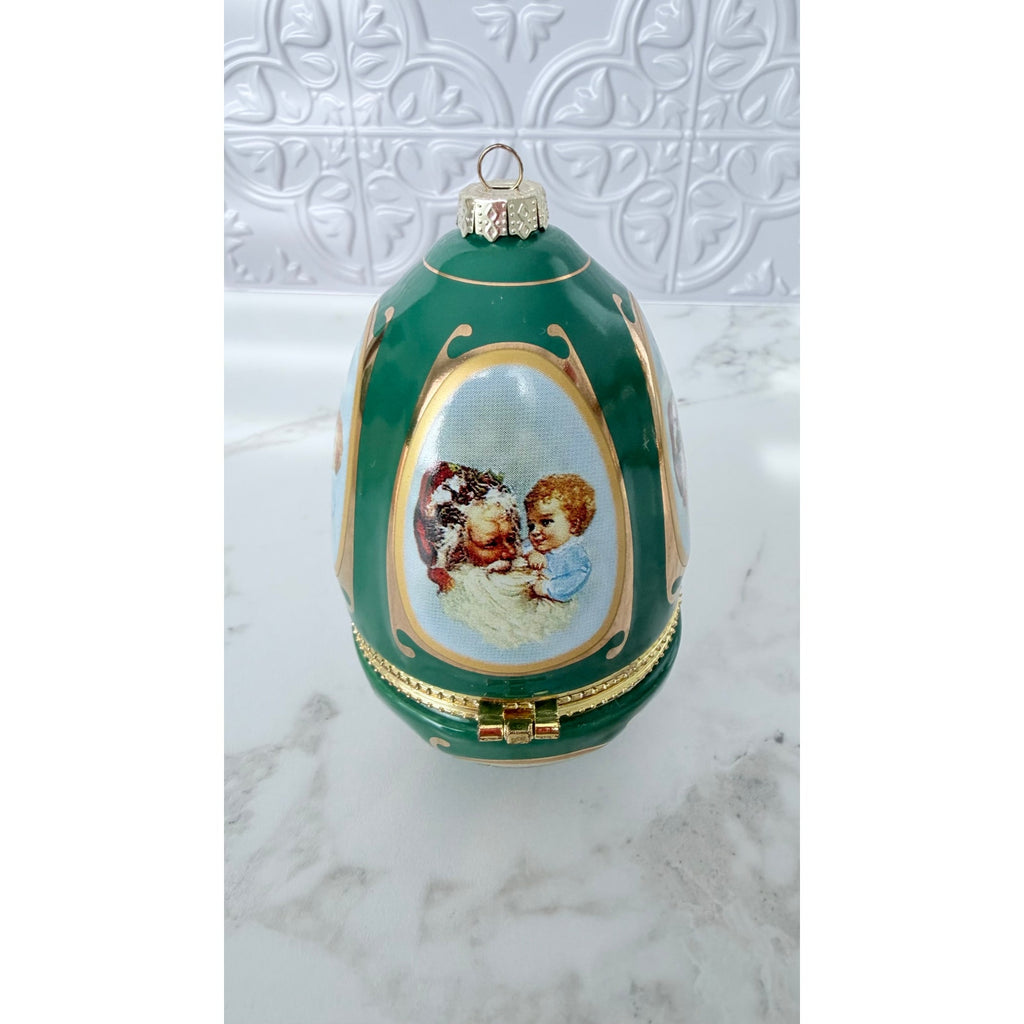 Mr. Christmas Valerie Parr Hill Musical Egg Ornament 2011 - Green