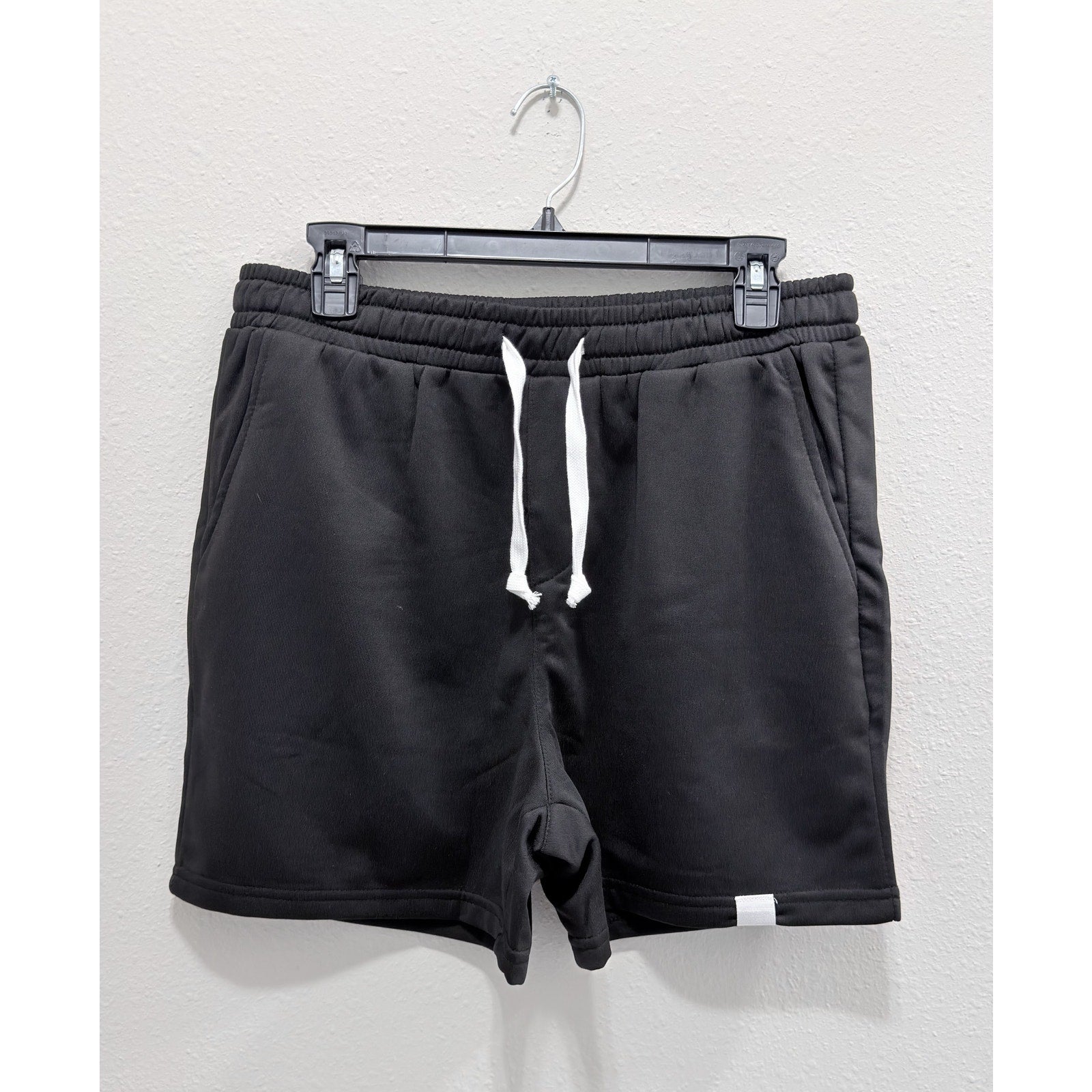 Men’s Black Athletic Knit Drawstring Shorts Large Preowned